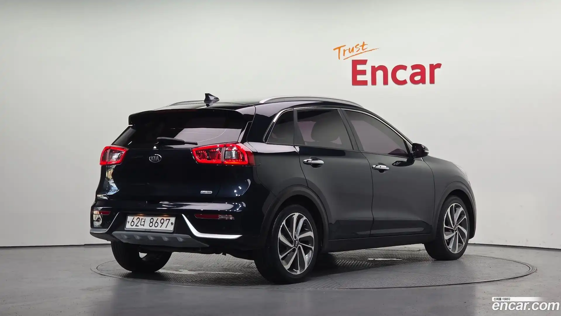 Niro Kia 2017.5-OUTER-002