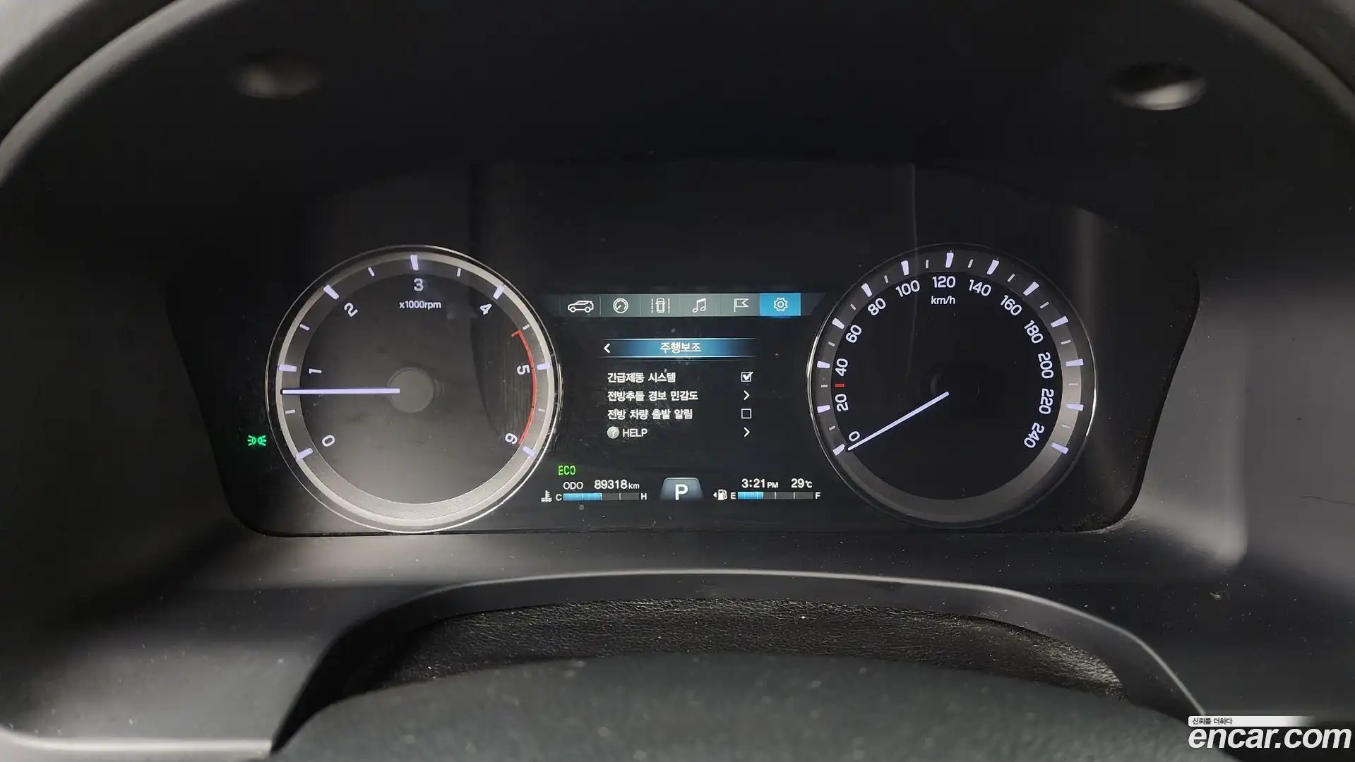 Rexton KG Mobility 2019.3-INNER-008