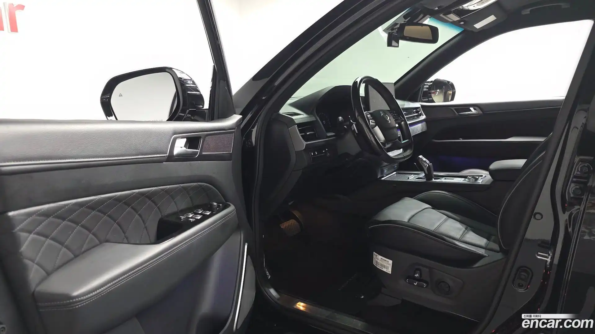 Rexton KG Mobility 2024.6-INNER-010