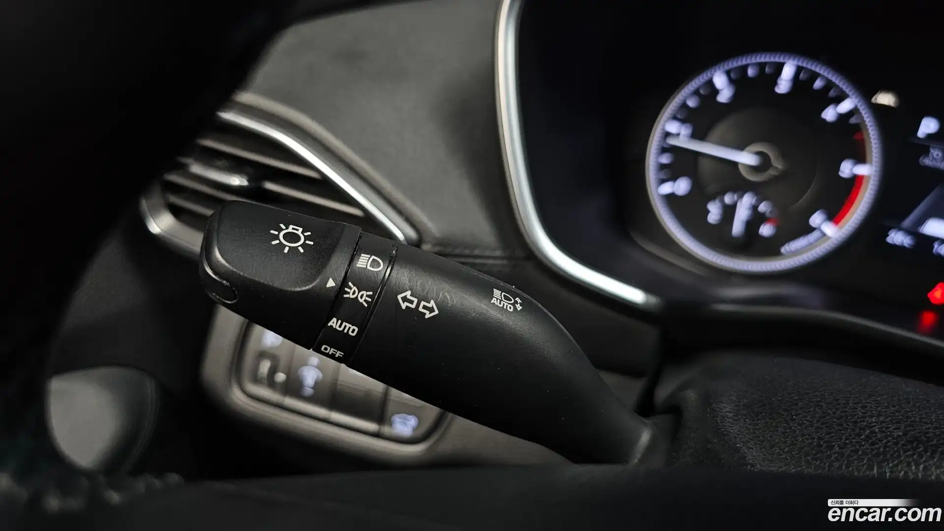 Santafe Hyundai 2018.4-OPTION-045