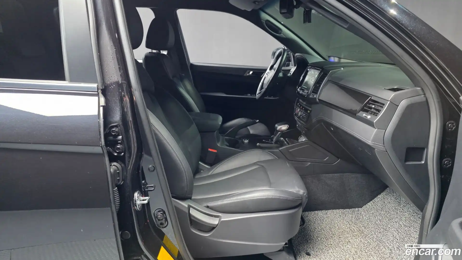Rexton KG Mobility 2022.10-OPTION-015