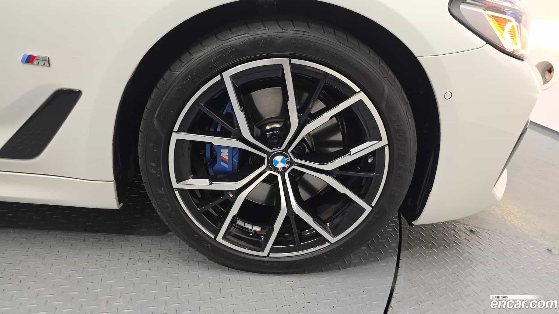 5-Series BMW 2023.6-OUTER-031