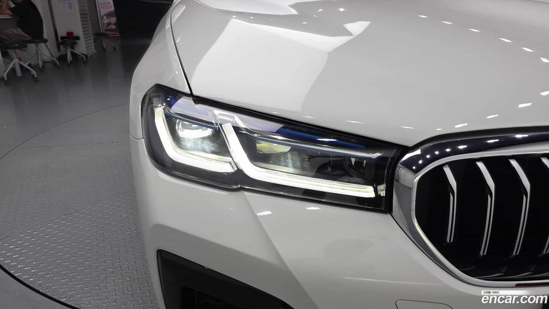 5-Series BMW 2023.6-OUTER-032