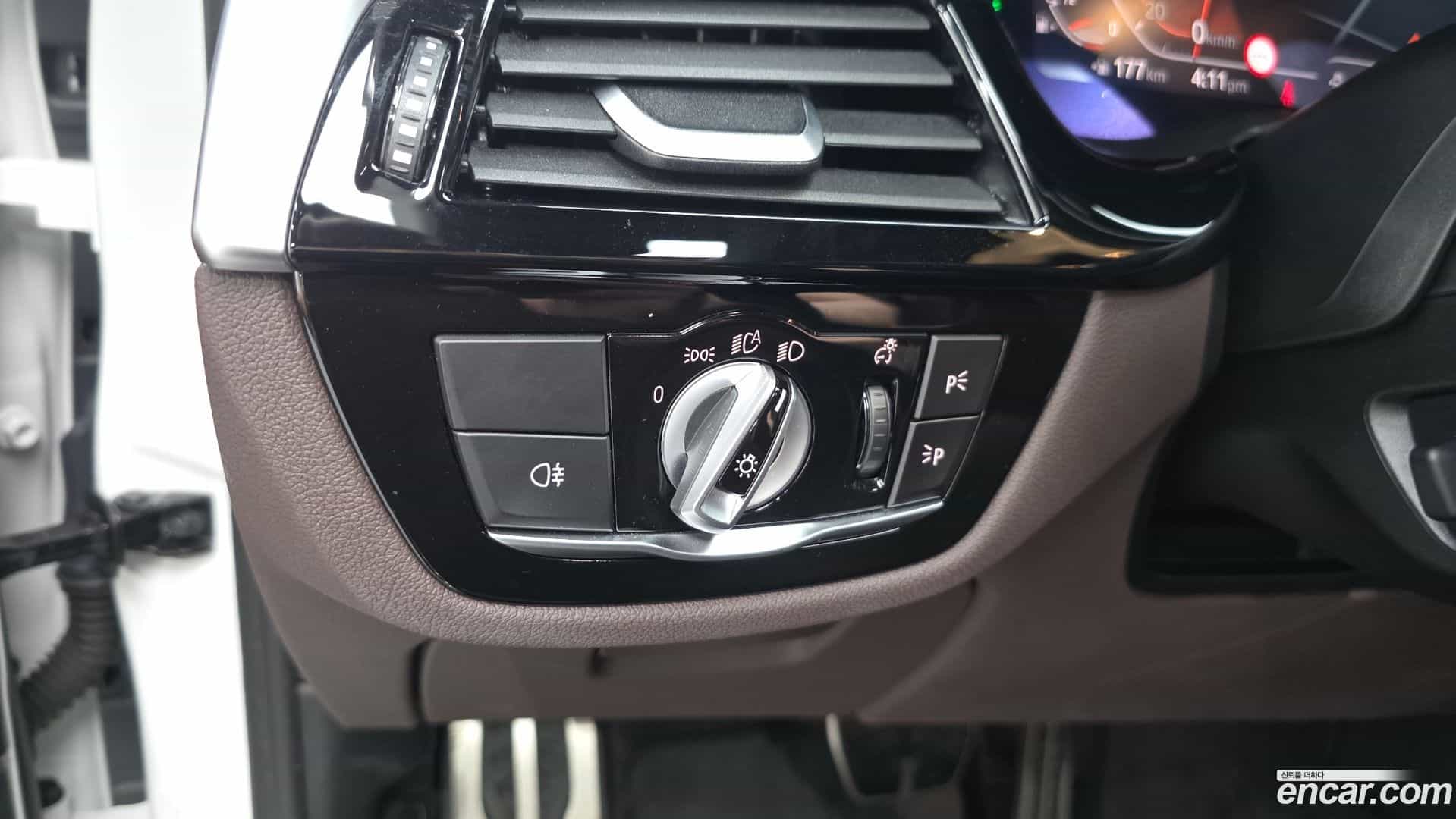 5-Series BMW 2023.6-OPTION-040