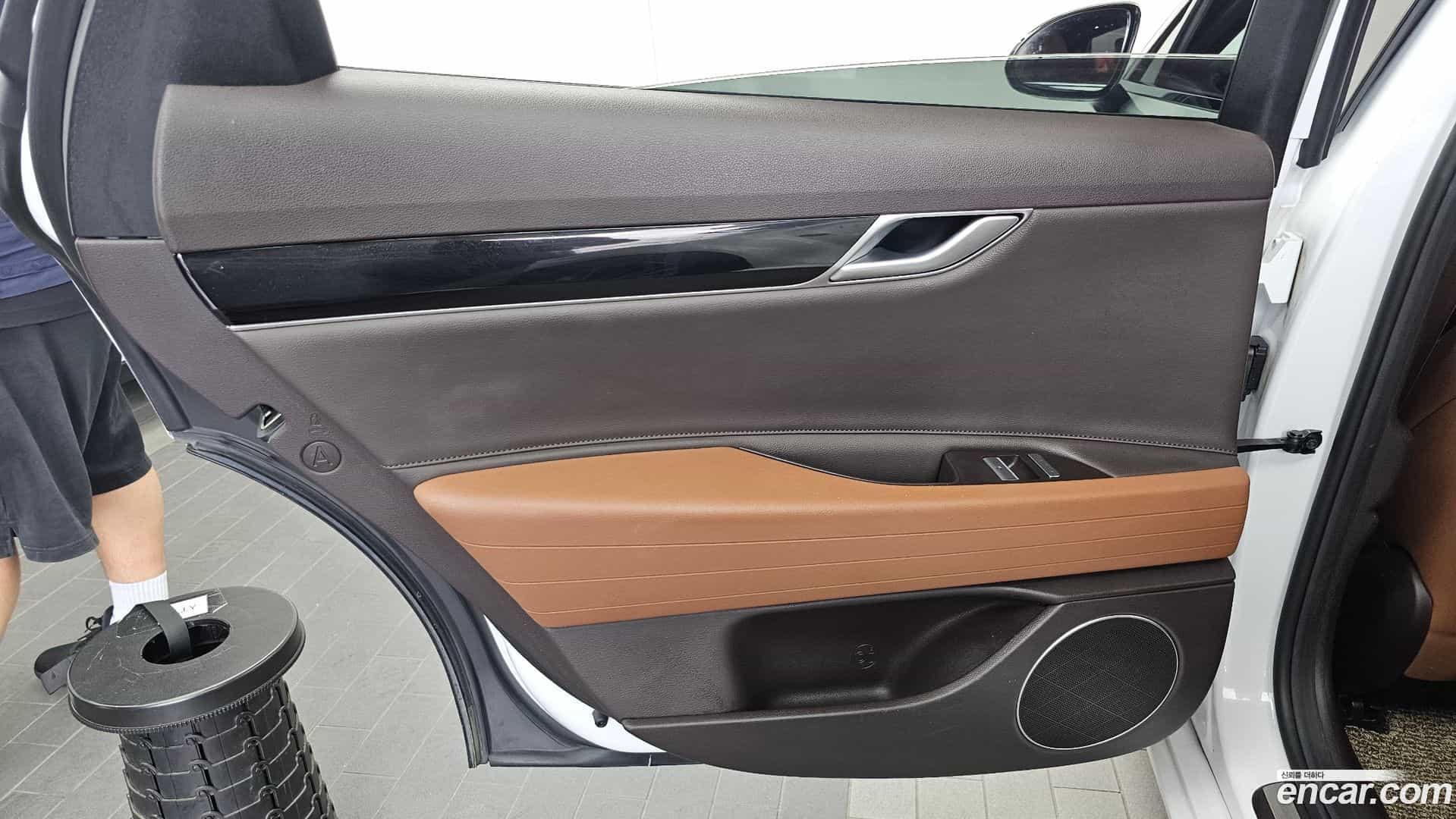 G80 Genesis 2020.6-INNER-035