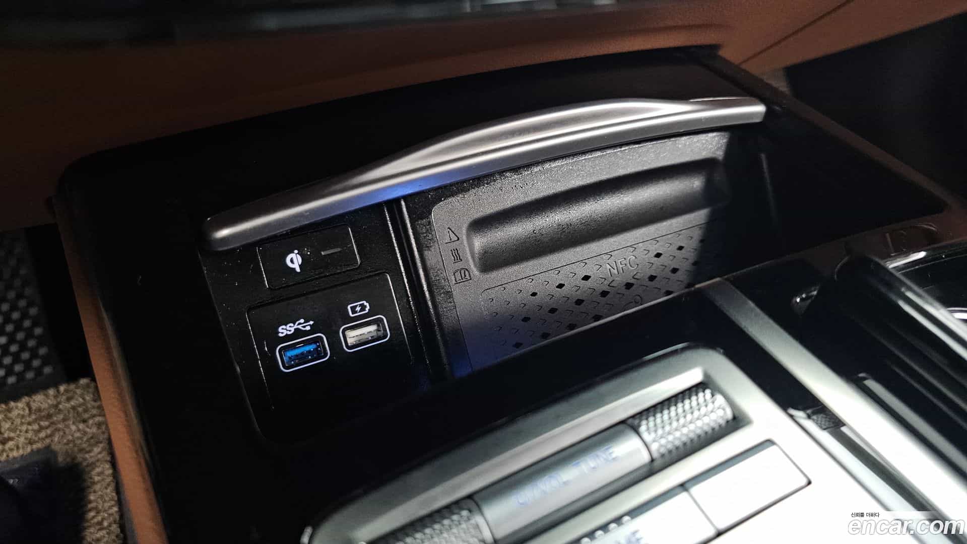 G80 Genesis 2020.6-INNER-036