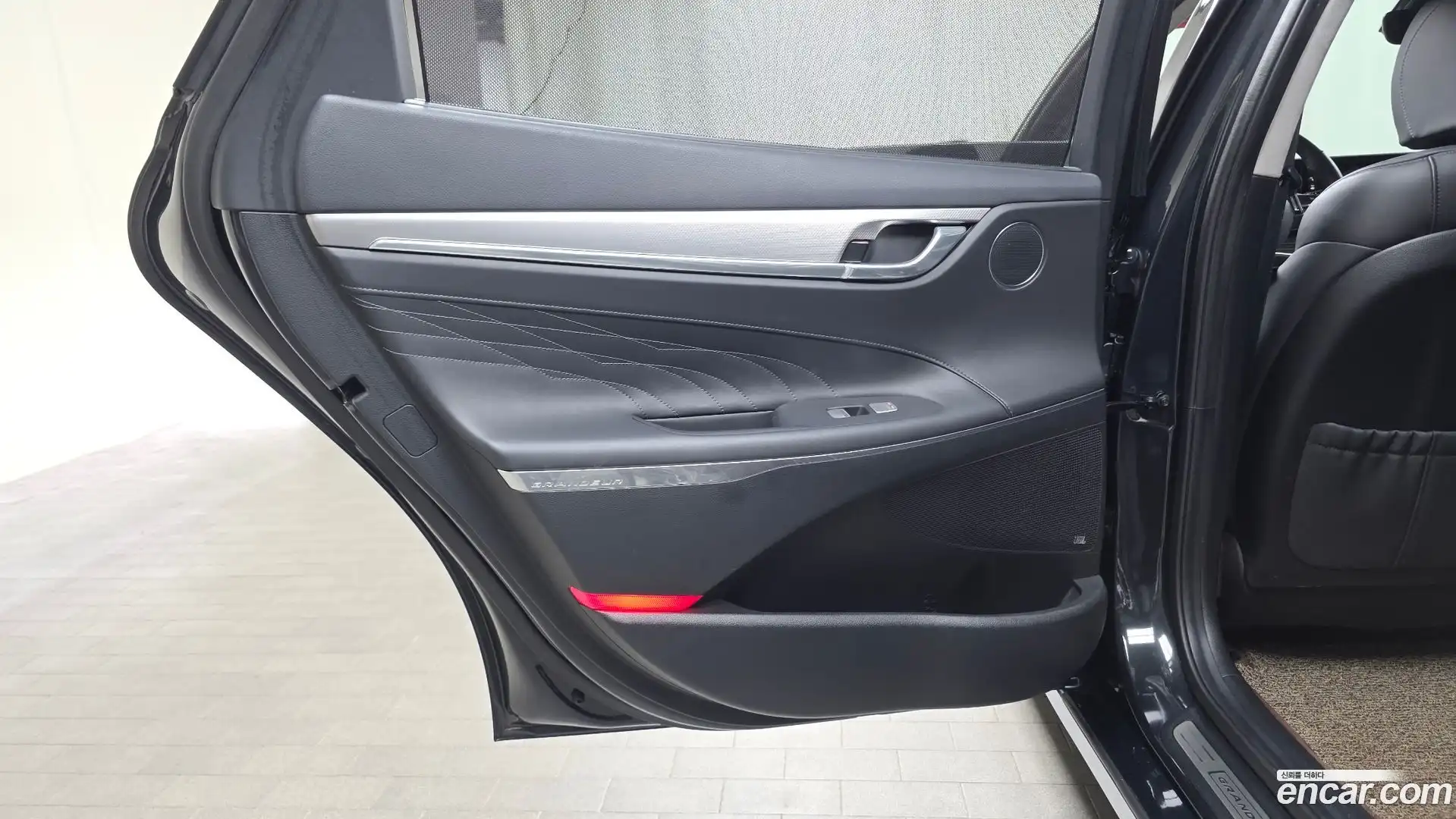 Grandeur Hyundai 2020.2-INNER-035