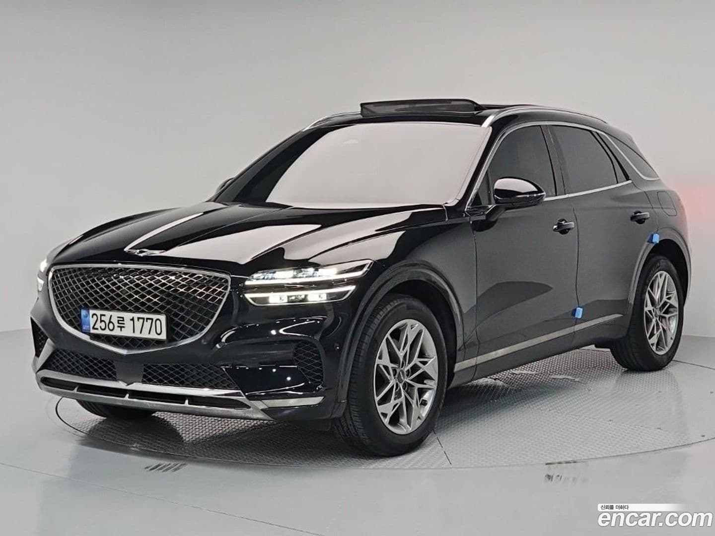 Main__Slider__Photo:GV70 Genesis 2021.7-0