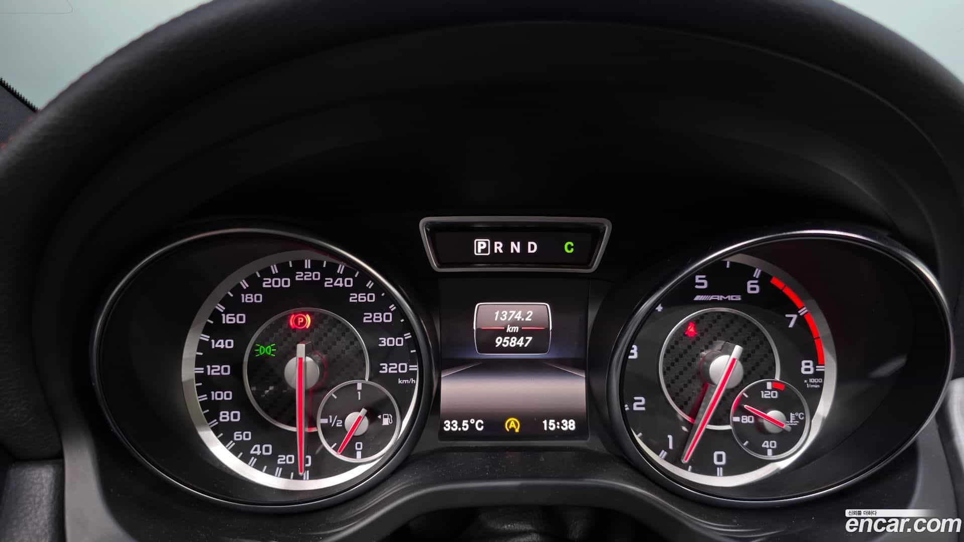 CLA-Class Mercedes-Benz 2015.4-INNER-008