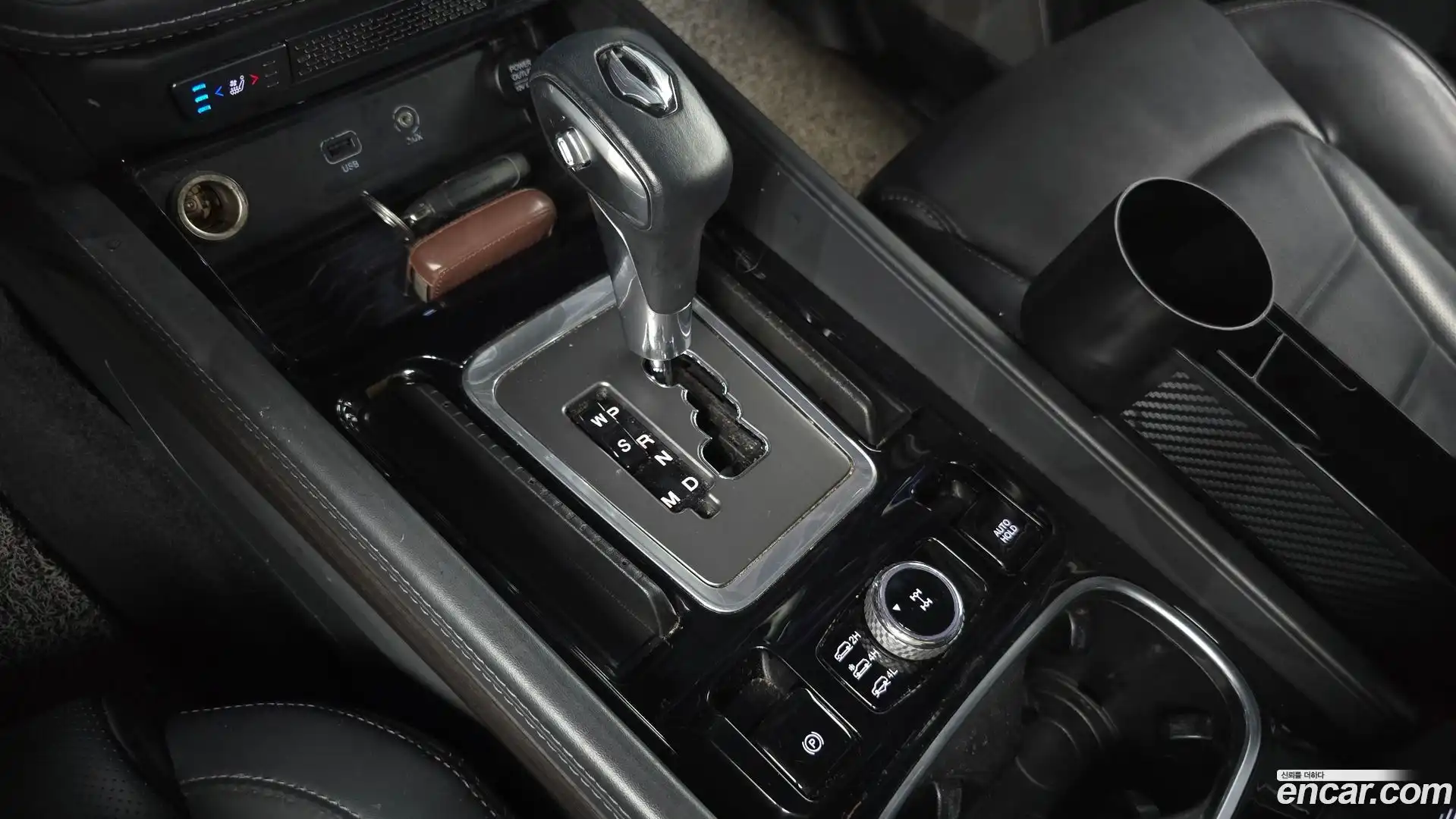 Rexton KG Mobility 2019.6-INNER-009