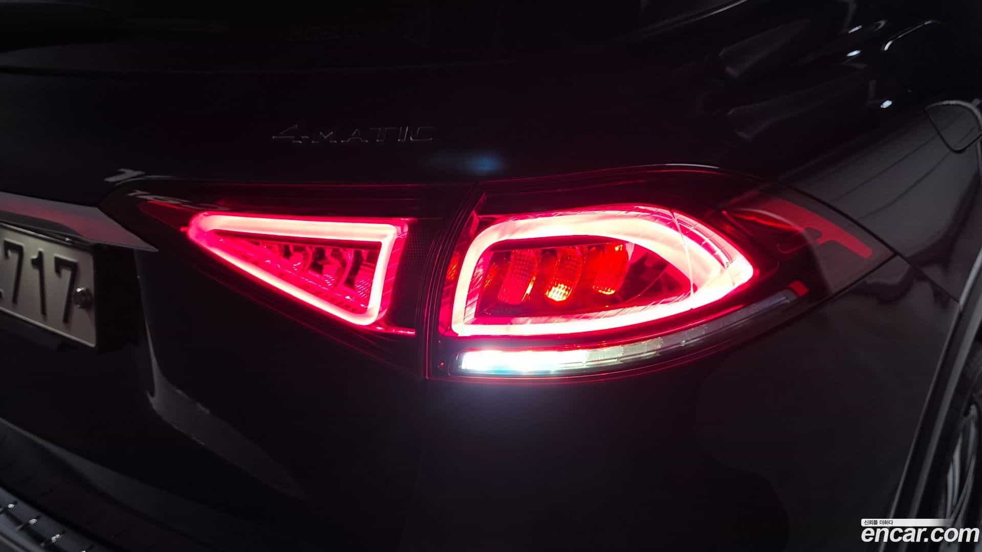 GLE-Class Mercedes-Benz 2020.8-OUTER-033