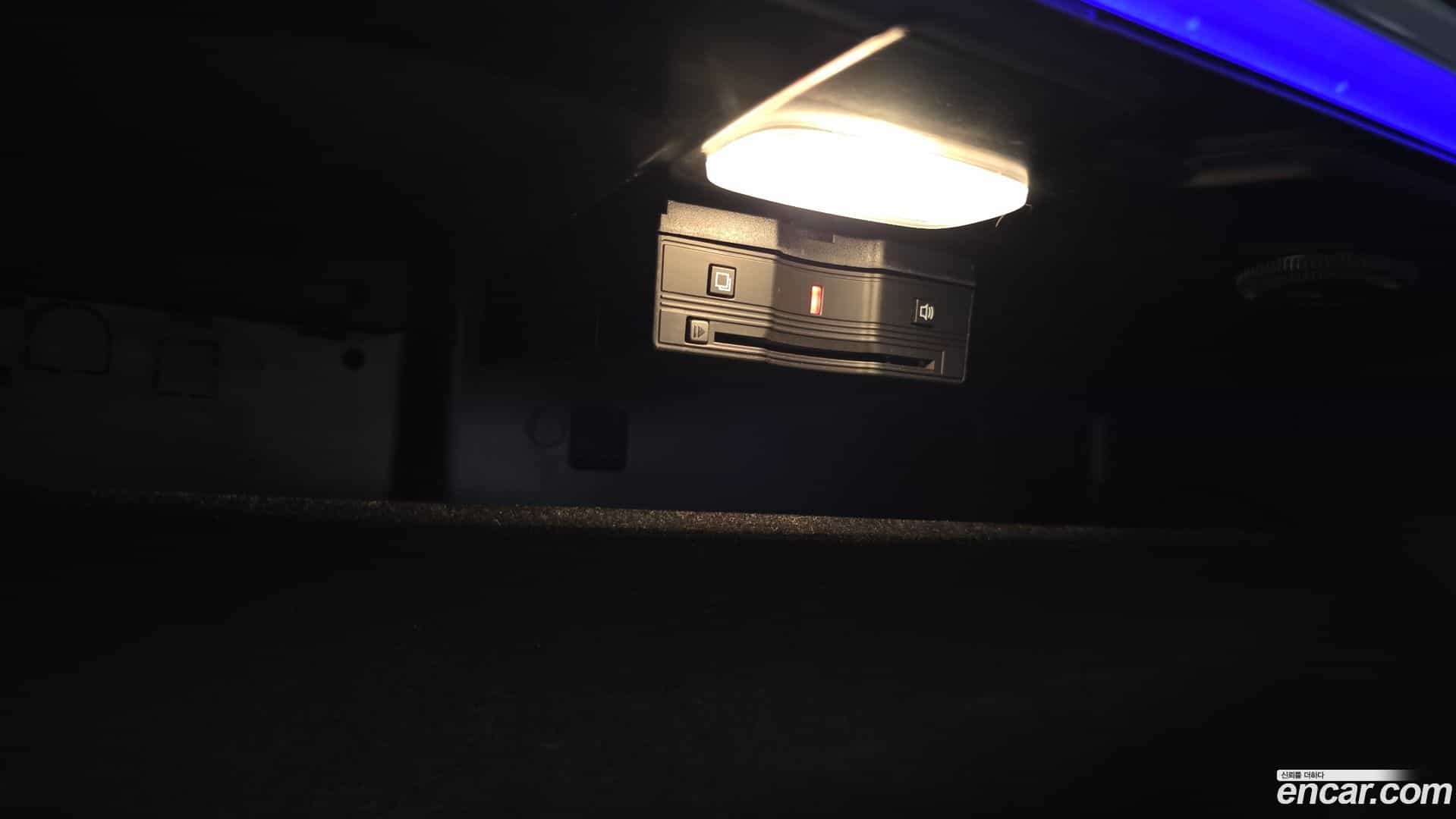 GLE-Class Mercedes-Benz 2020.8-OPTION-040