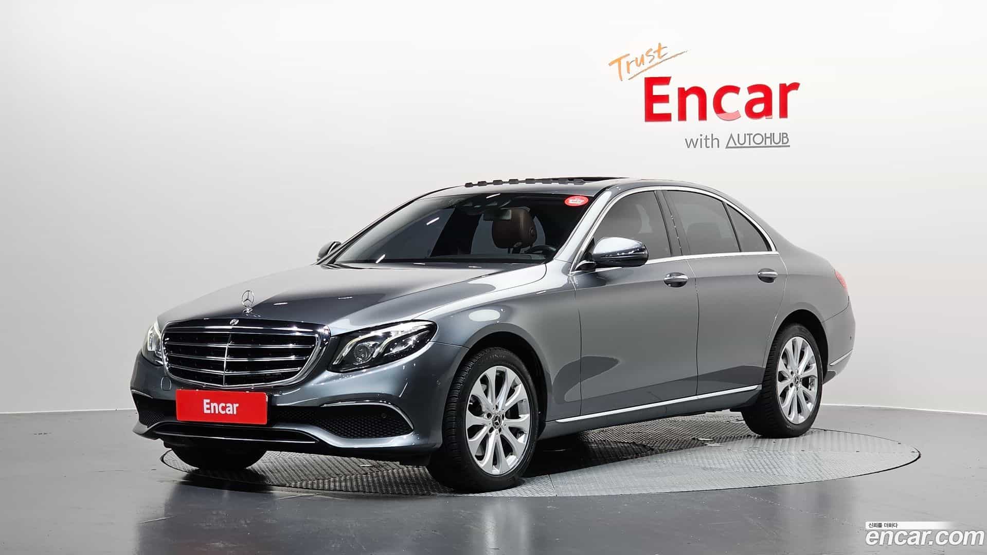 E-Class Mercedes-Benz 2018.0-OUTER-001