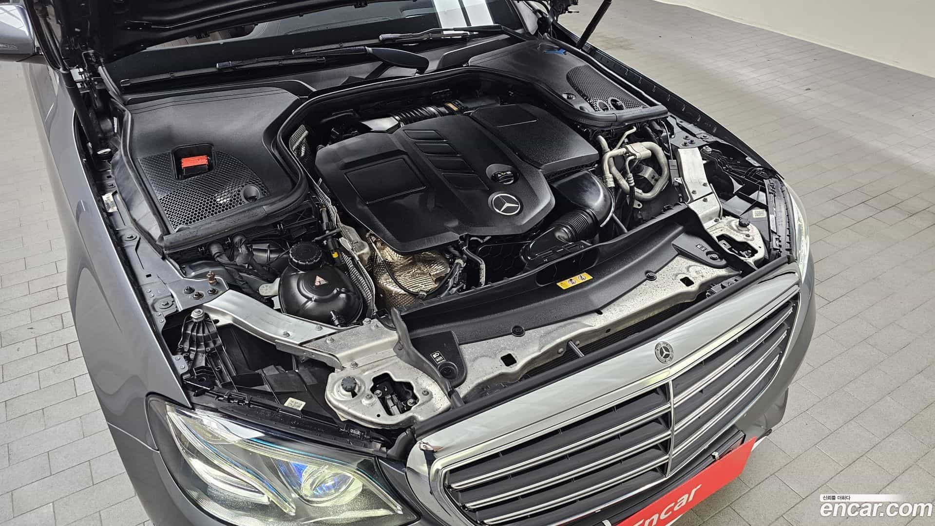 E-Class Mercedes-Benz 2018.0-OUTER-006