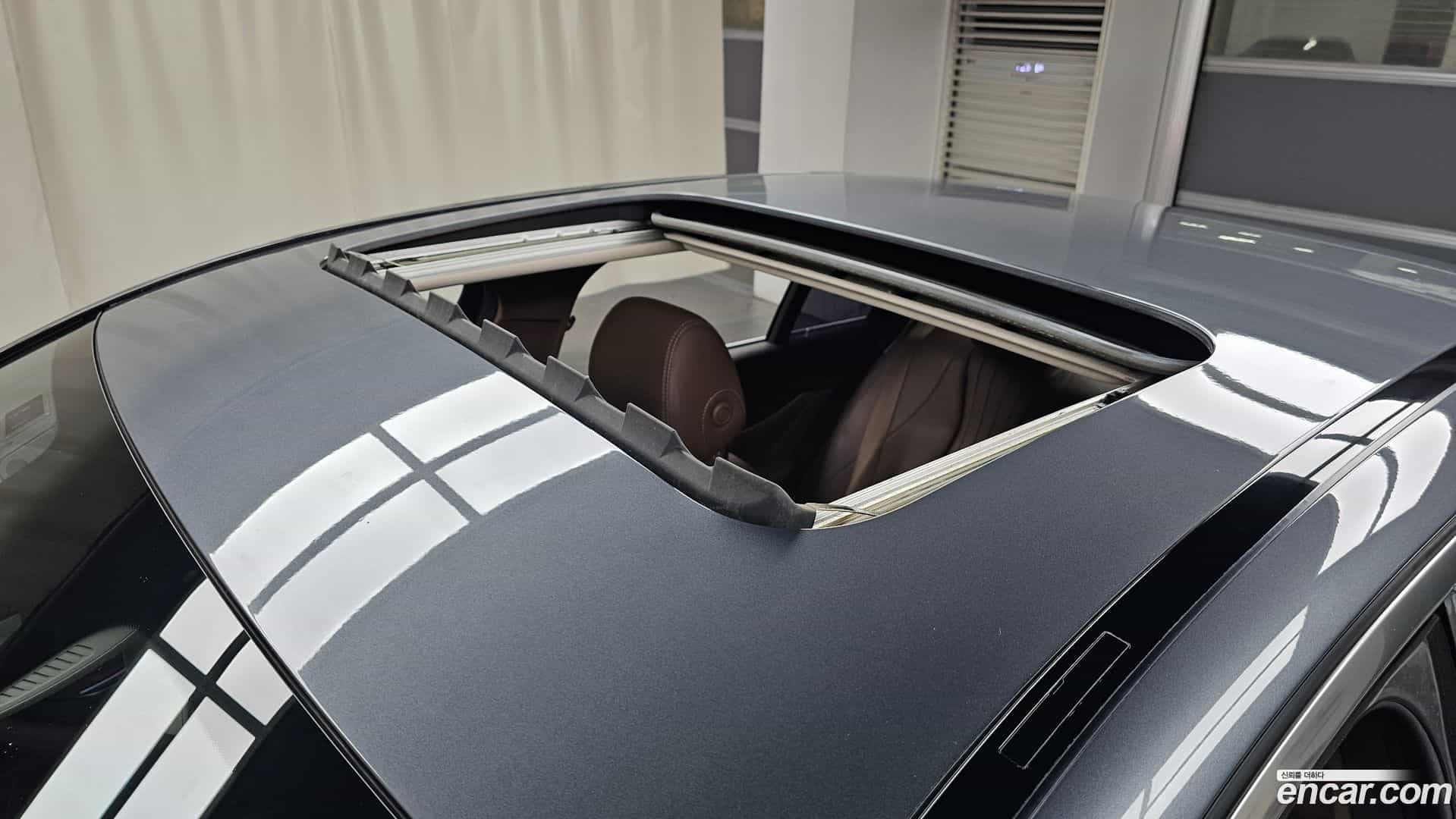 E-Class Mercedes-Benz 2018.0-OPTION-023