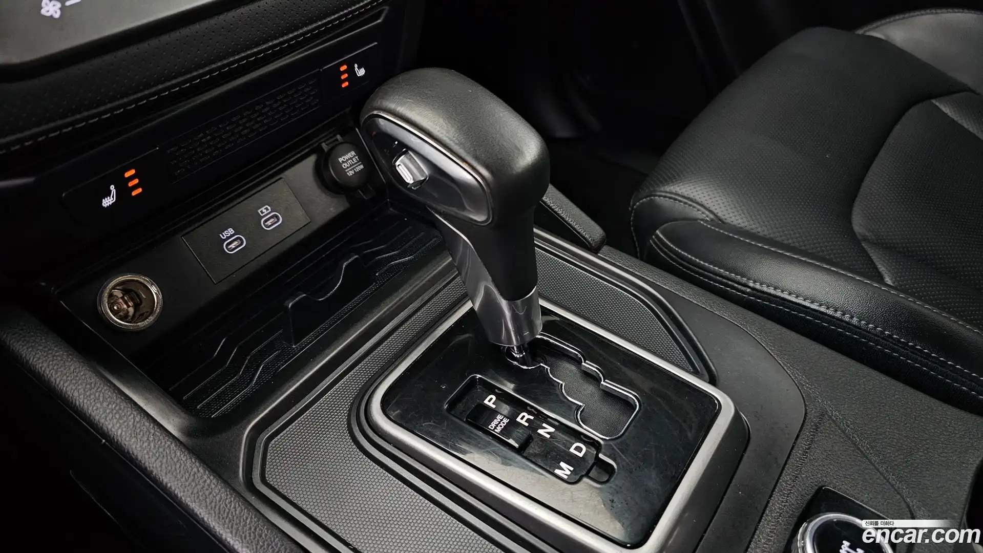 Rexton KG Mobility 2024.2-INNER-009