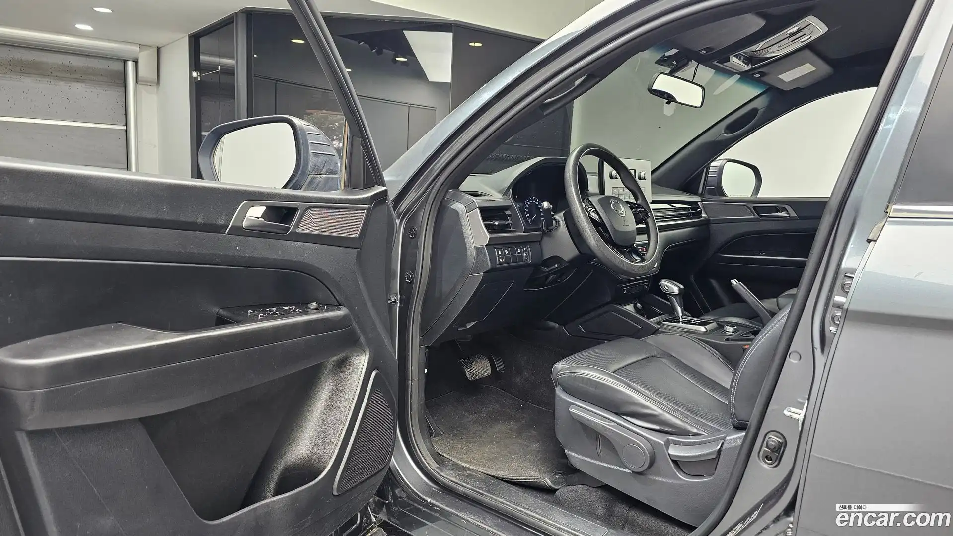 Rexton KG Mobility 2024.2-INNER-010