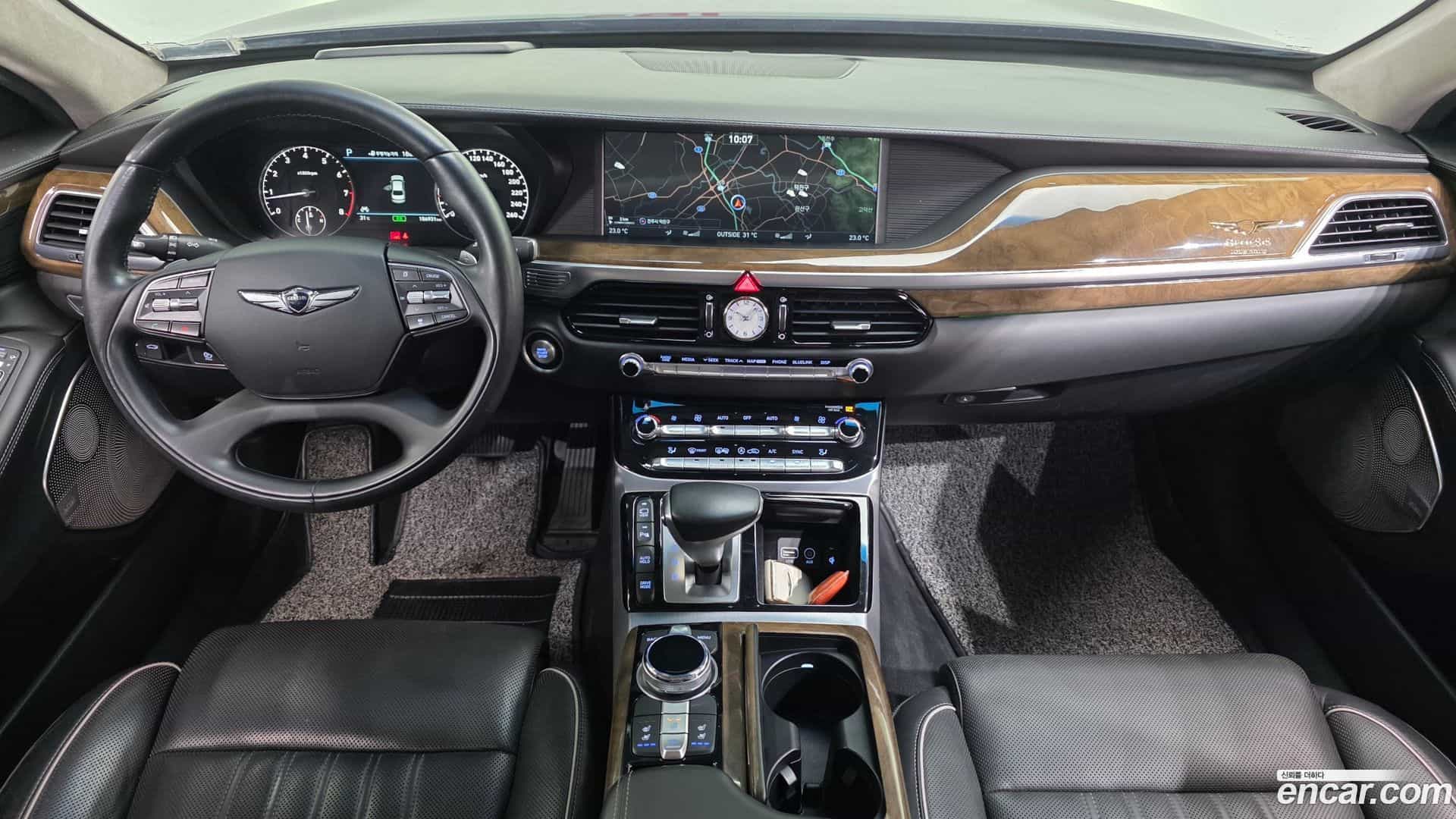EQ900 Genesis 2016.8-INNER-007