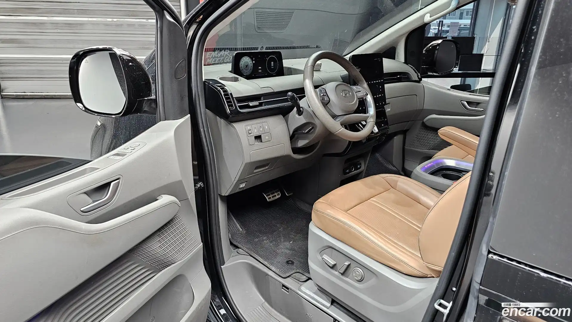 Staria Hyundai 2024.0-INNER-010