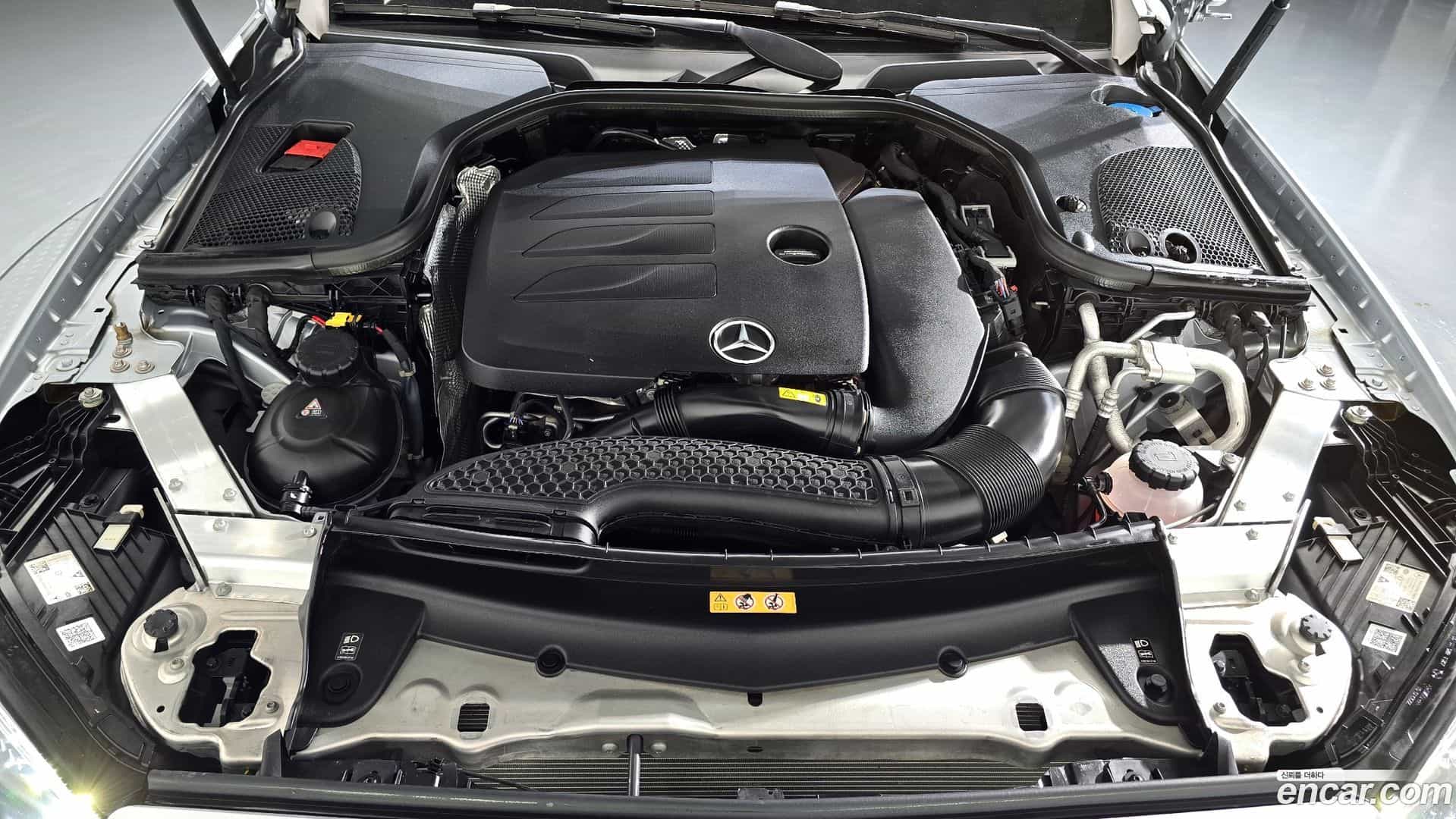 E-Class Mercedes-Benz 2022.5-OUTER-006