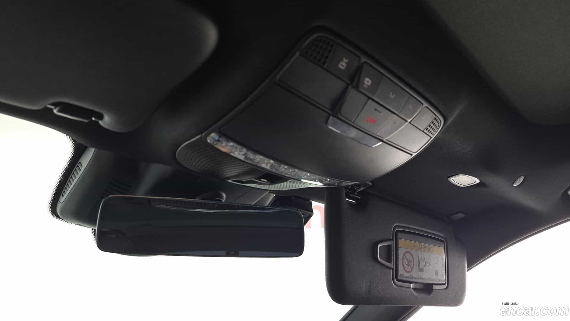 E-Class Mercedes-Benz 2022.5-OPTION-023
