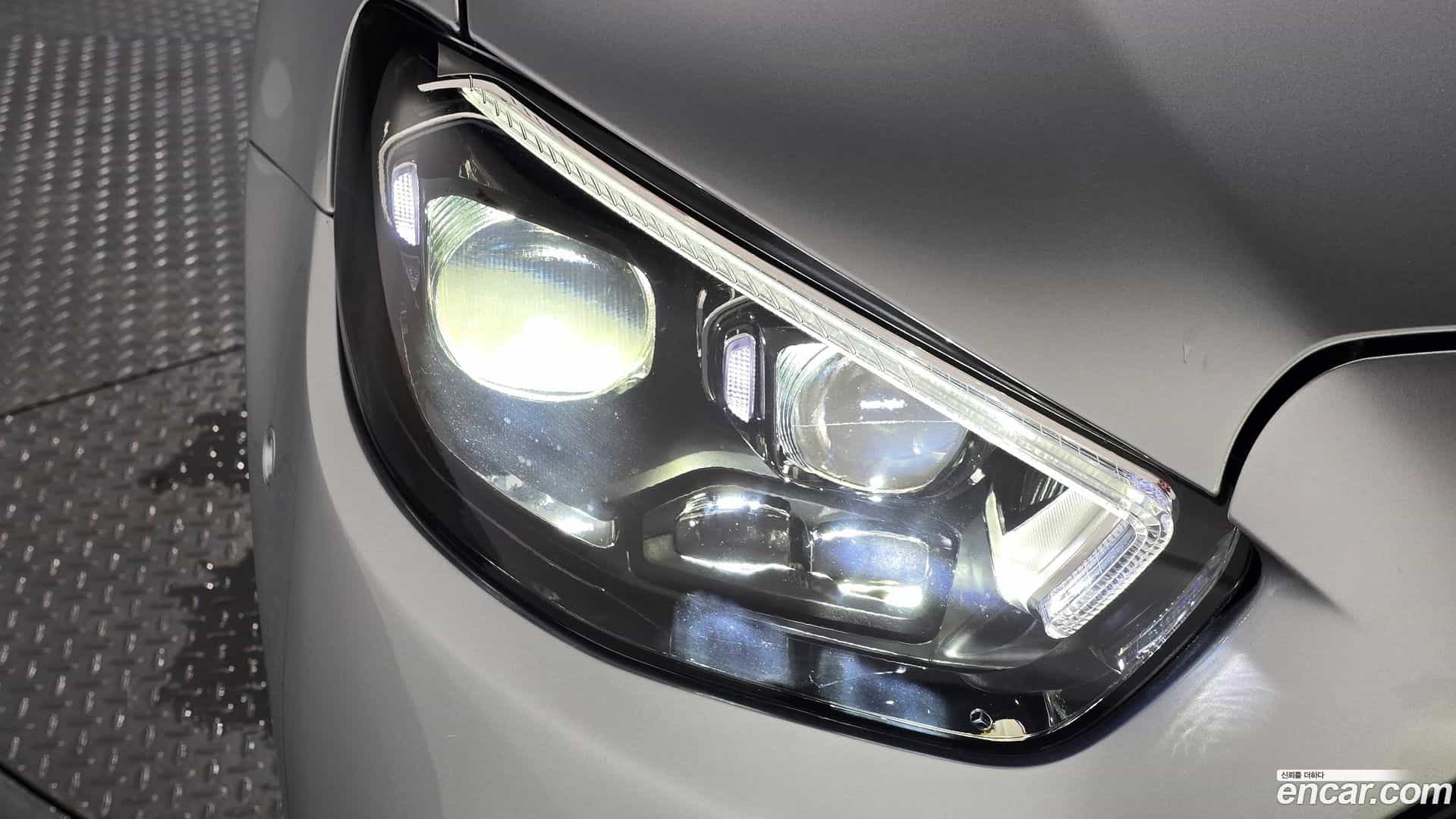 E-Class Mercedes-Benz 2022.5-OUTER-032