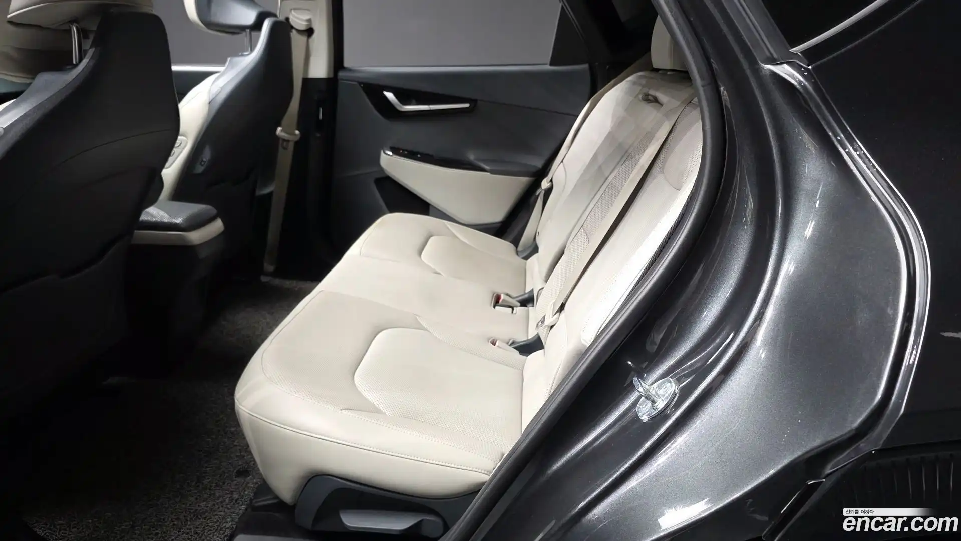 EV6 Kia 2023.9-INNER-036