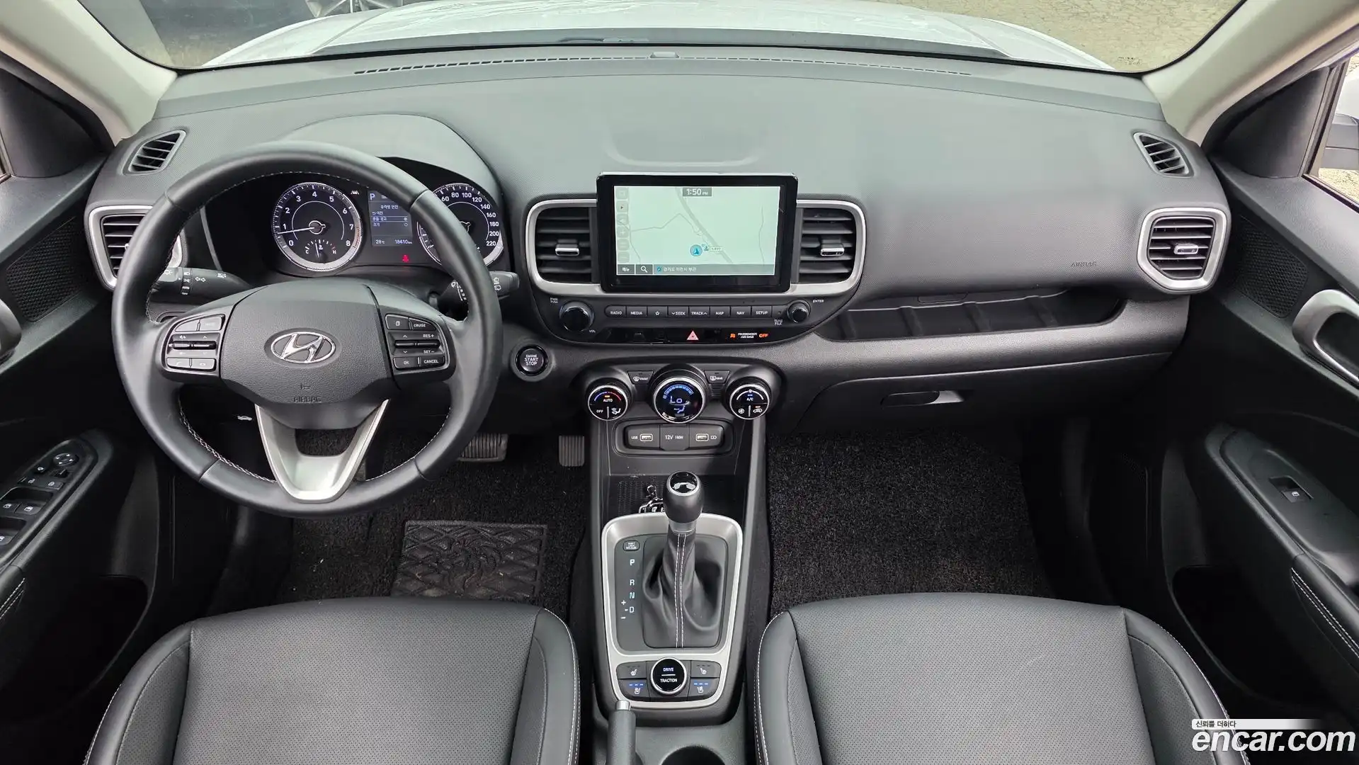 Venue Hyundai 2022.1-INNER-007