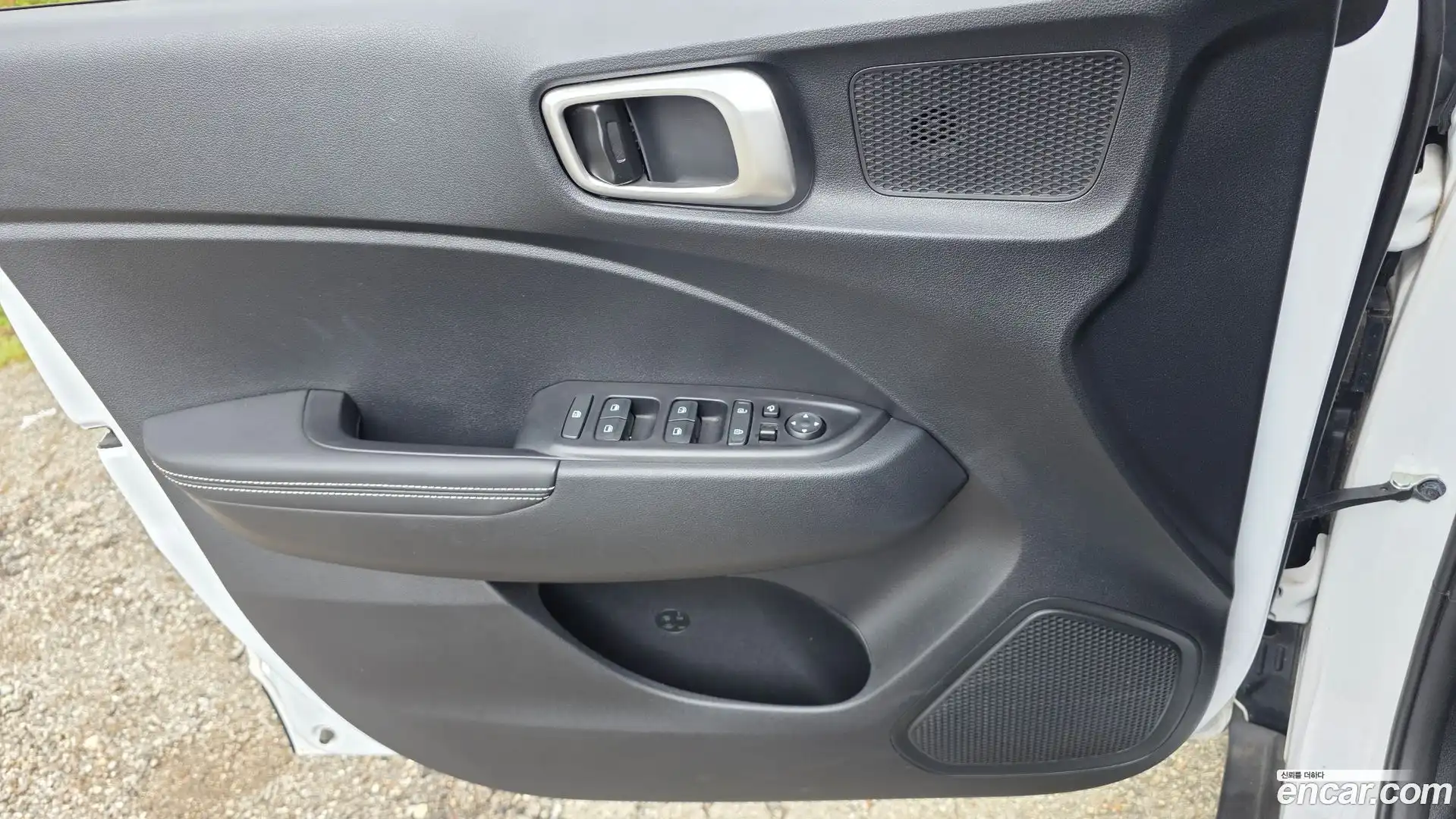 Venue Hyundai 2022.1-INNER-034