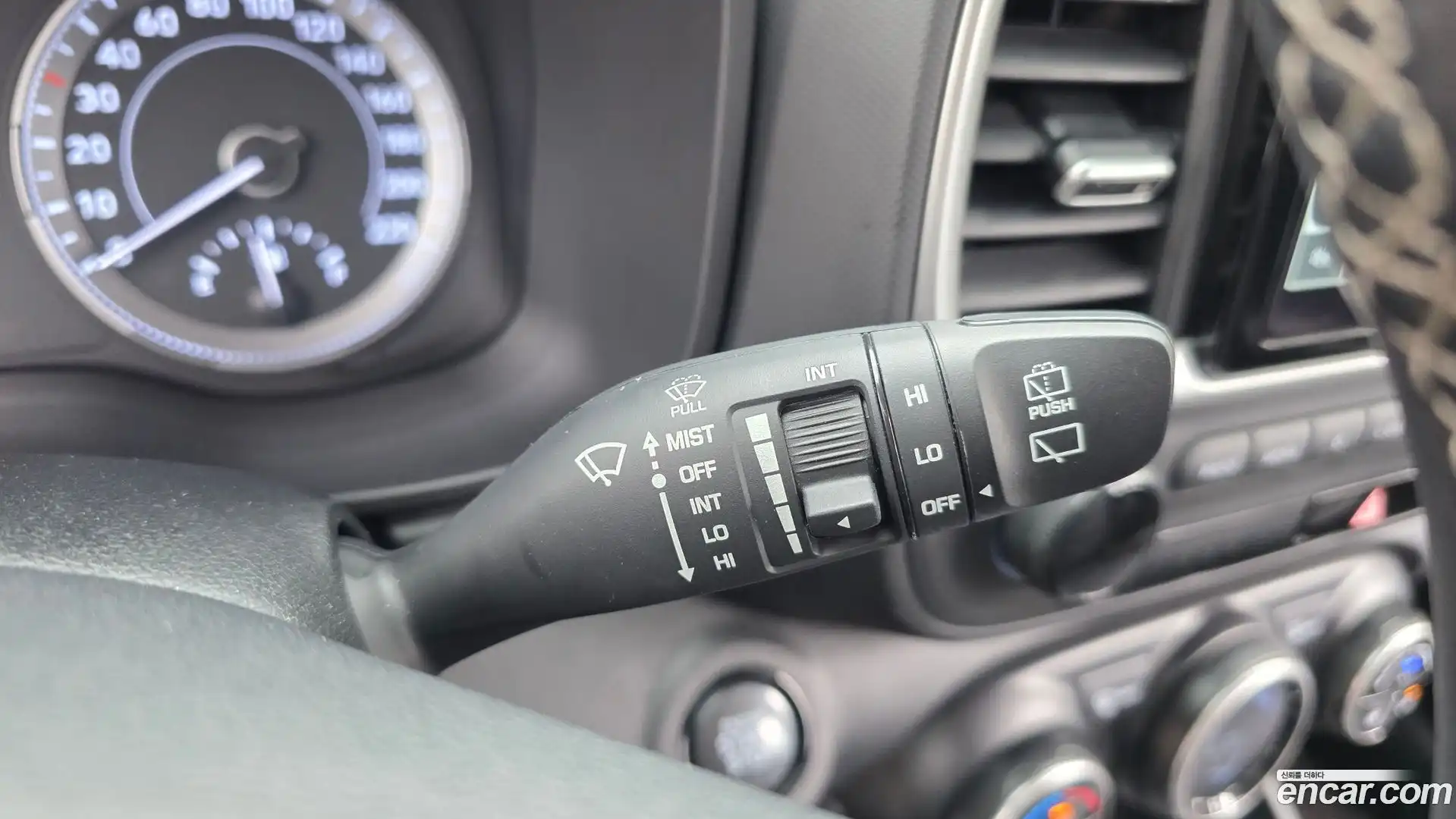 Venue Hyundai 2022.1-OPTION-040