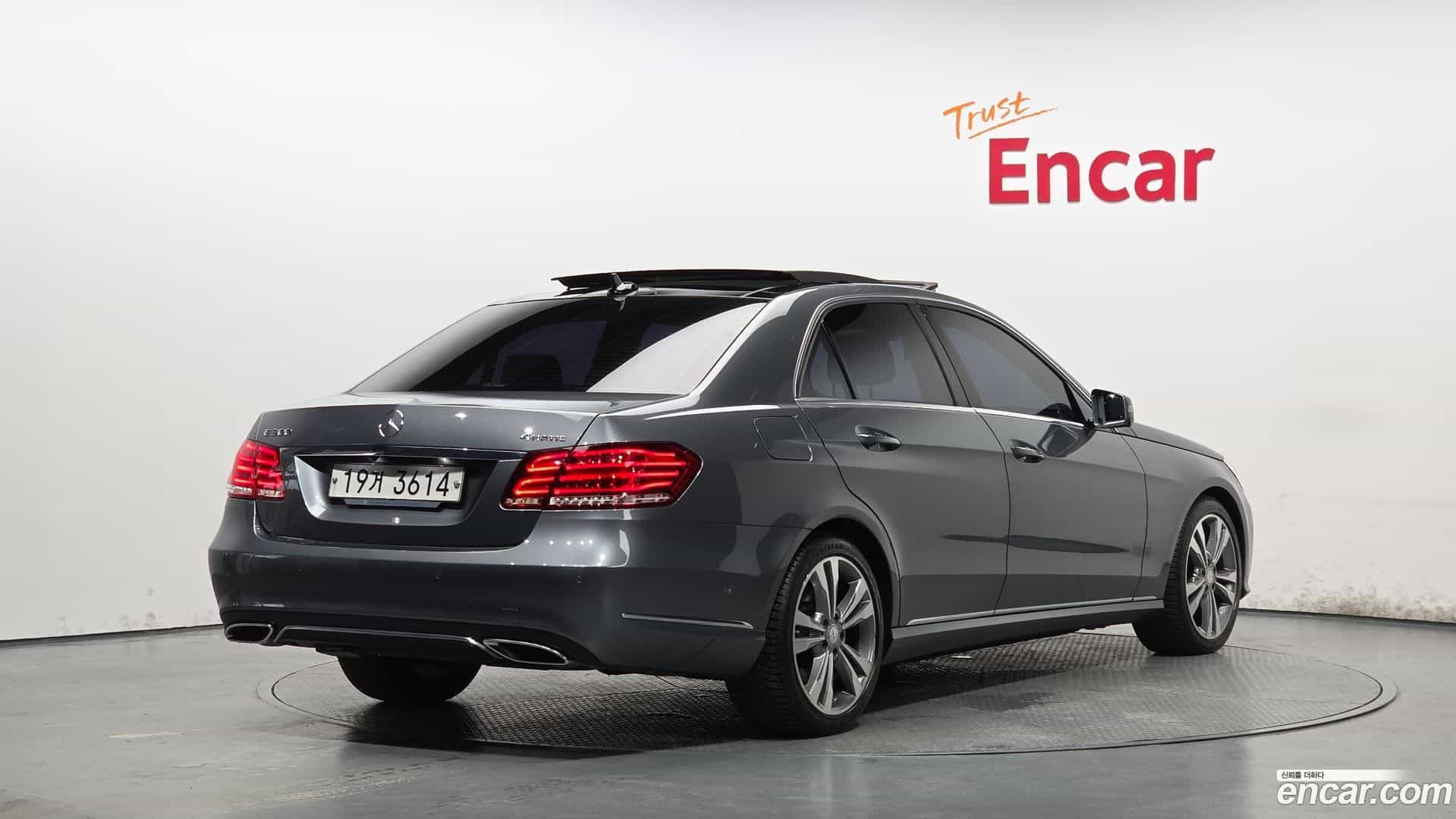 E-Class Mercedes-Benz 2015.7-OUTER-002