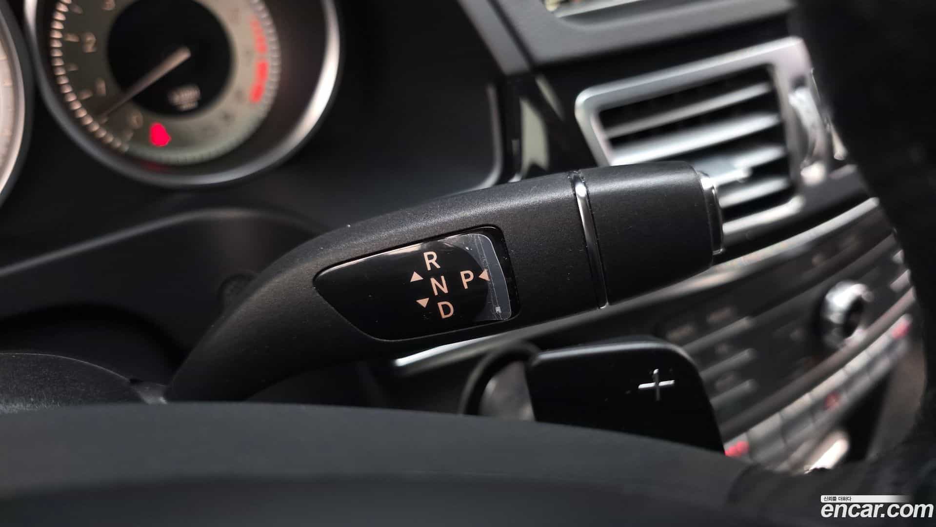 E-Class Mercedes-Benz 2015.7-INNER-009