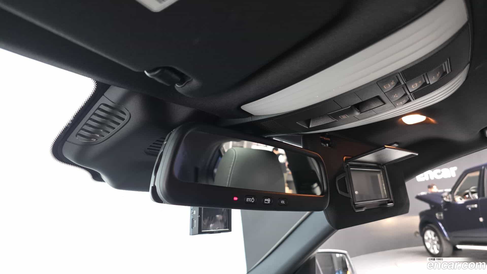 E-Class Mercedes-Benz 2015.7-OPTION-022