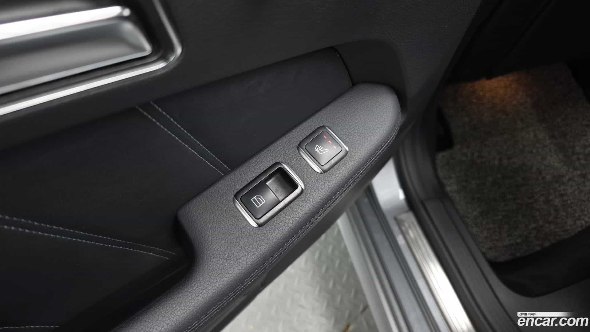 E-Class Mercedes-Benz 2015.7-OPTION-023