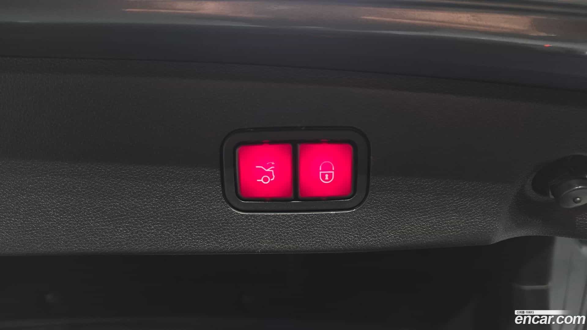 E-Class Mercedes-Benz 2015.7-OPTION-024