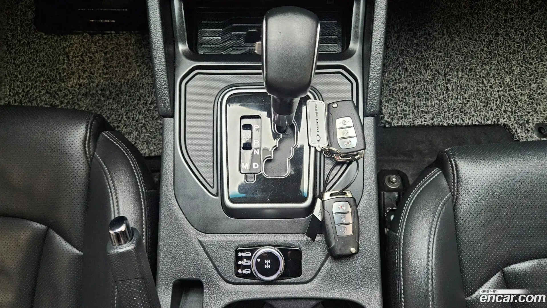 Rexton KG Mobility 2021.8-INNER-009