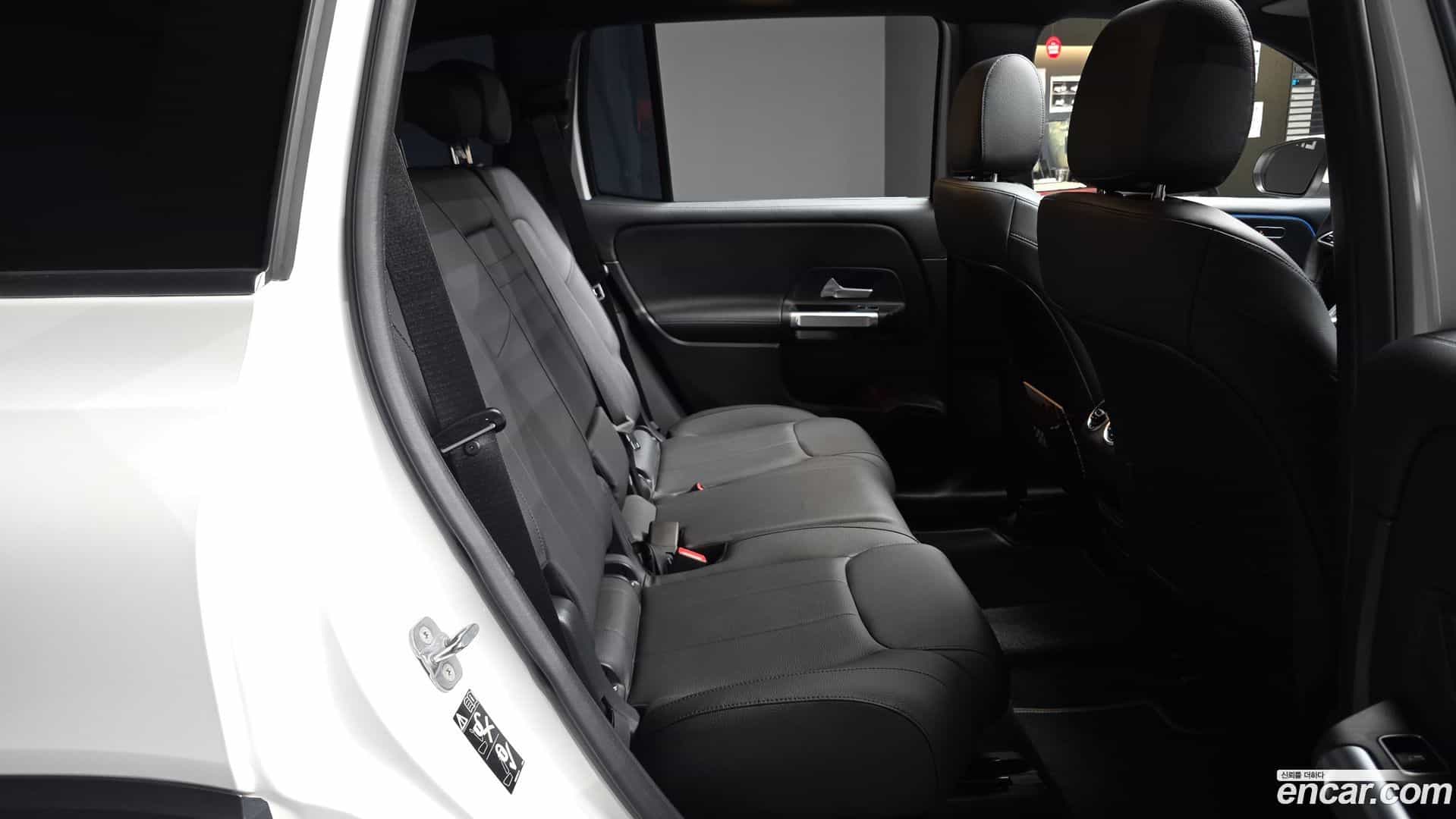 GLB-Class Mercedes-Benz 2024.1-OPTION-016