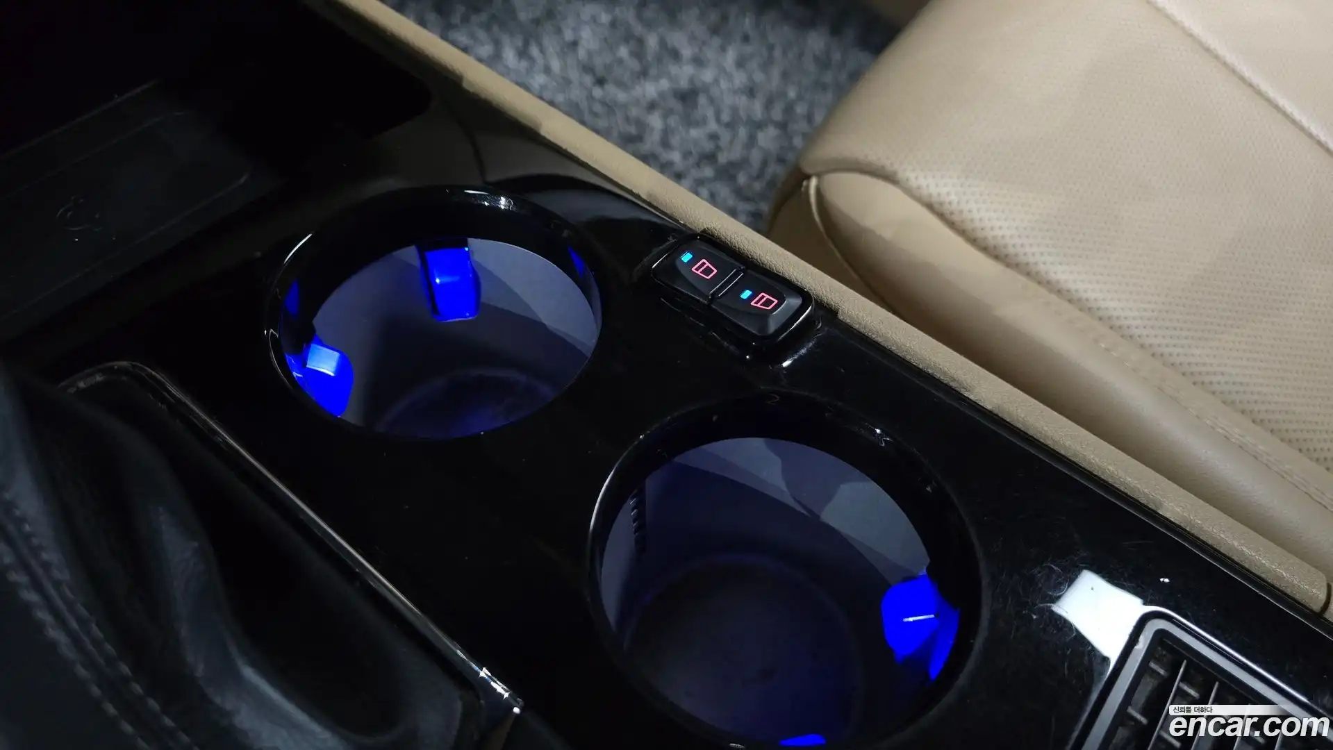 Canival Kia 2018.7-OPTION-042