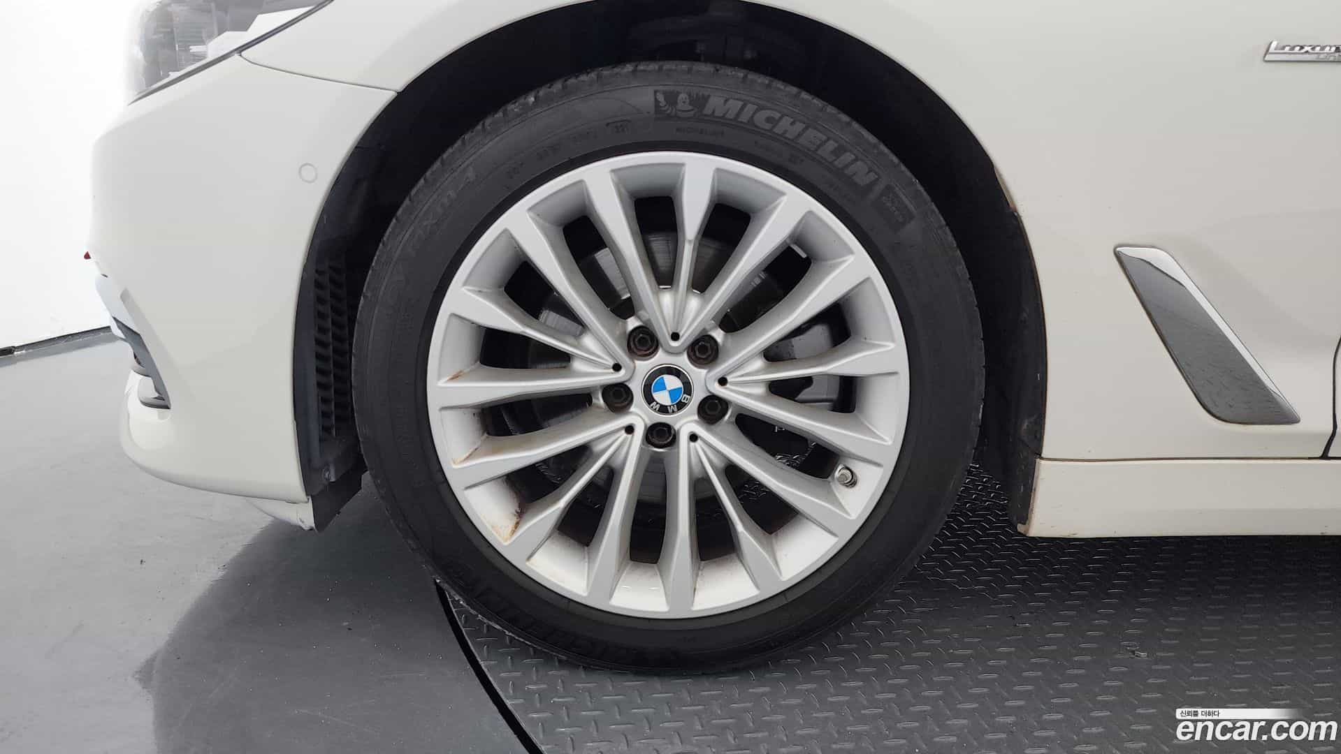 5-Series BMW 2017.11-OUTER-005