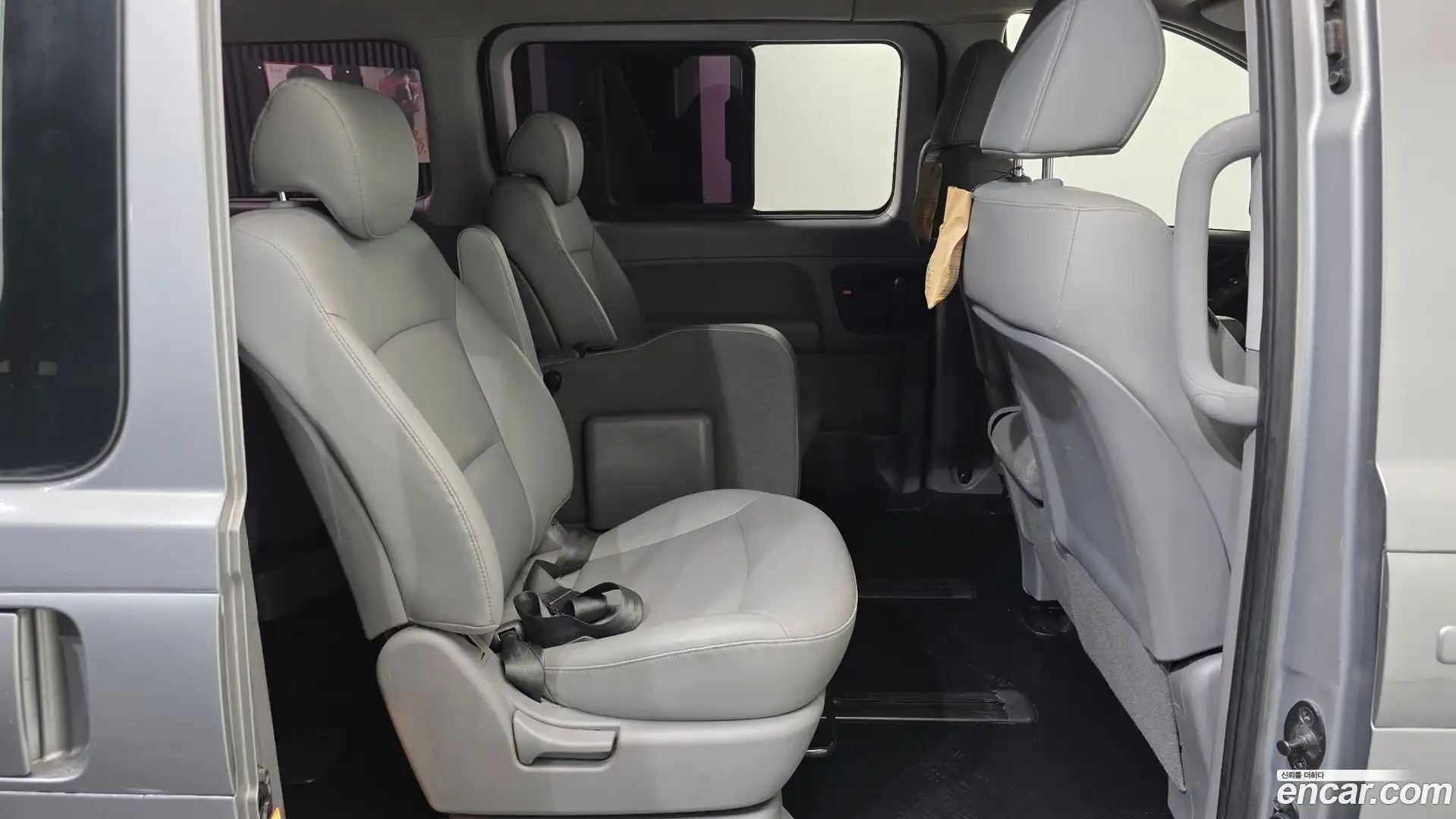 Starex Hyundai 2016.6-OPTION-015