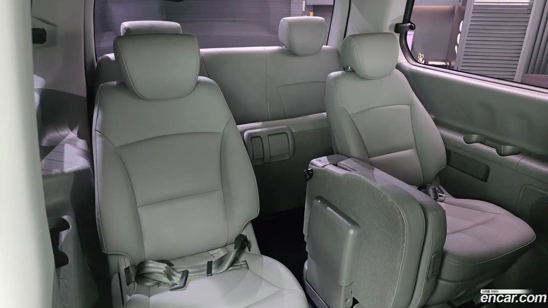 Starex Hyundai 2016.6-OPTION-040