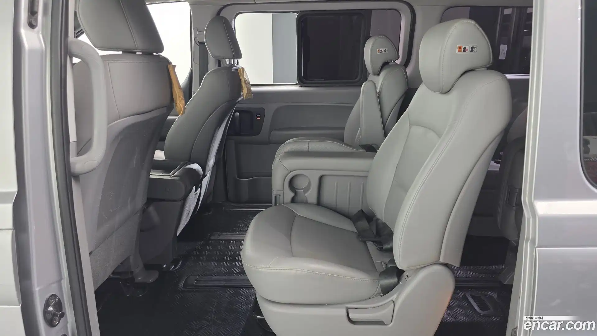 Starex Hyundai 2016.6-OPTION-041