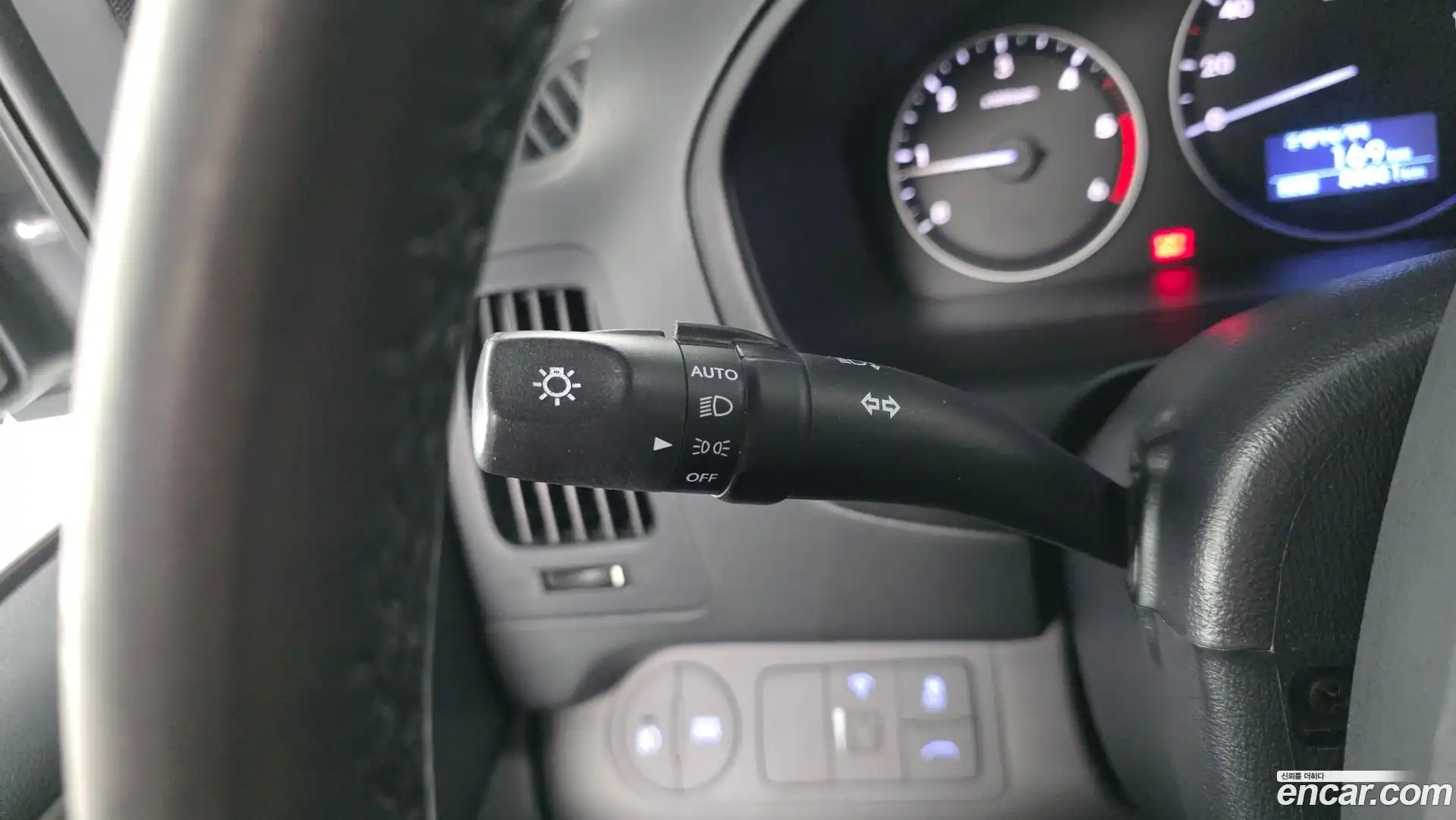 Starex Hyundai 2016.6-OPTION-046