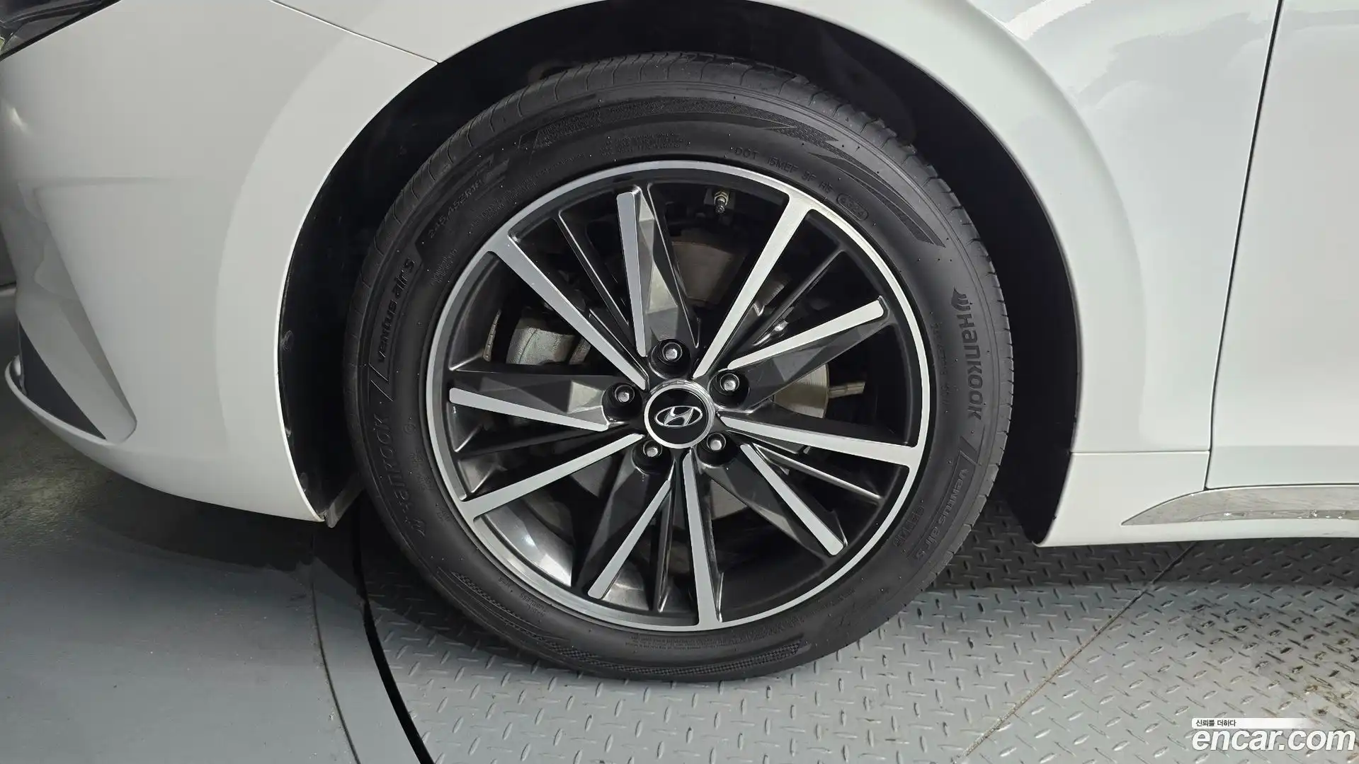 Grandeur Hyundai 2022.1-OUTER-005