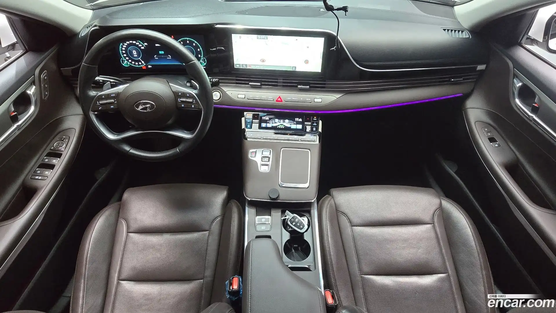 Grandeur Hyundai 2022.1-INNER-007