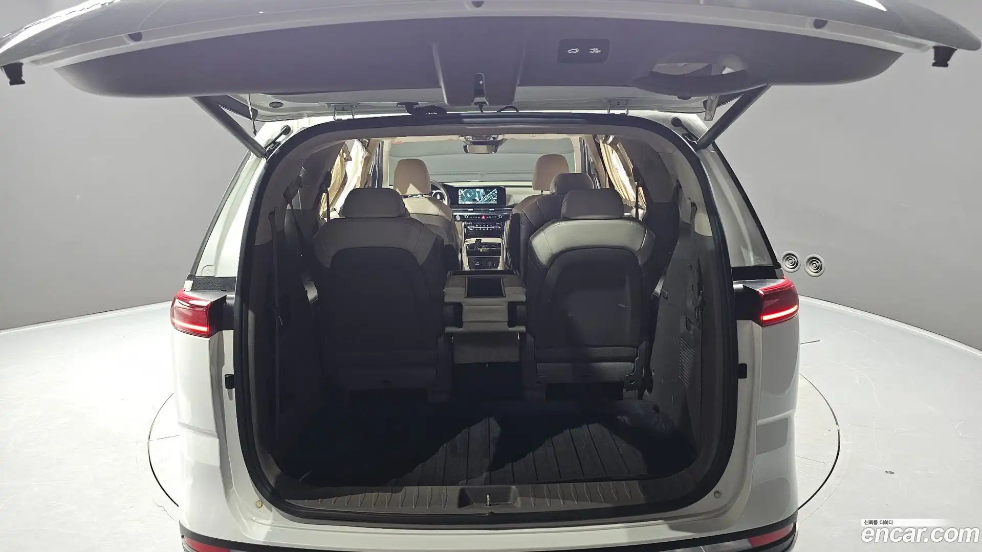 Canival Kia 2021.8-OPTION-024