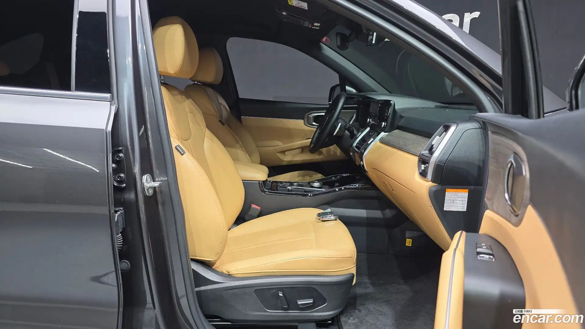 Sorento Kia 2023.4-INNER-010
