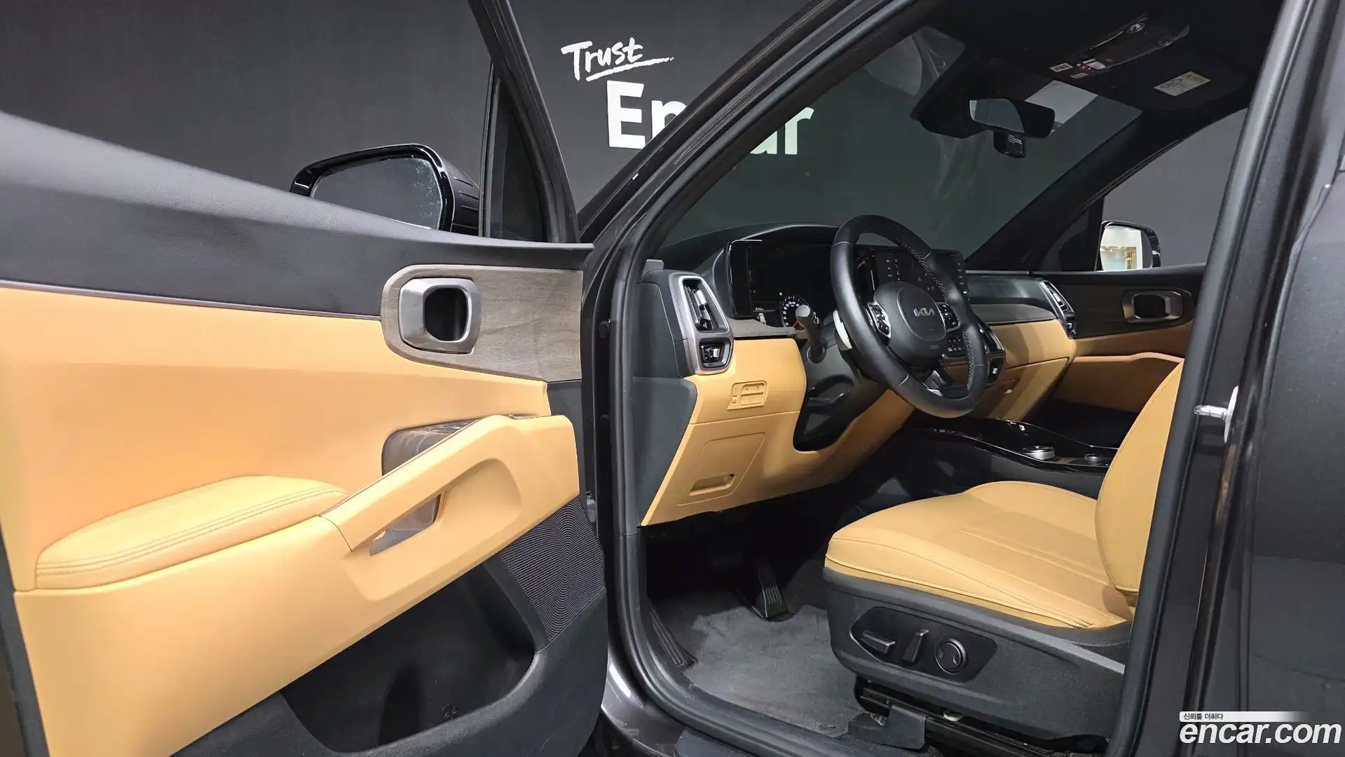 Sorento Kia 2023.4-INNER-036