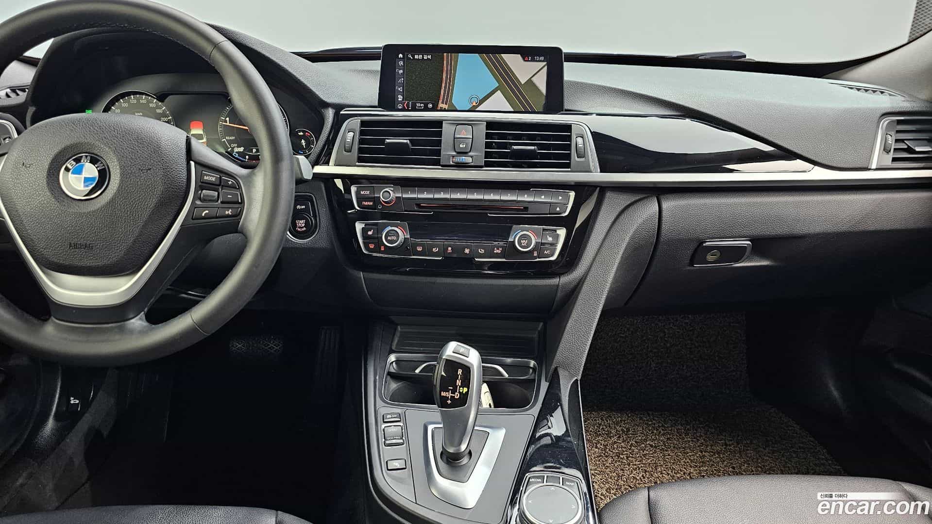 Gran Turismo BMW 2019.9-OPTION-021