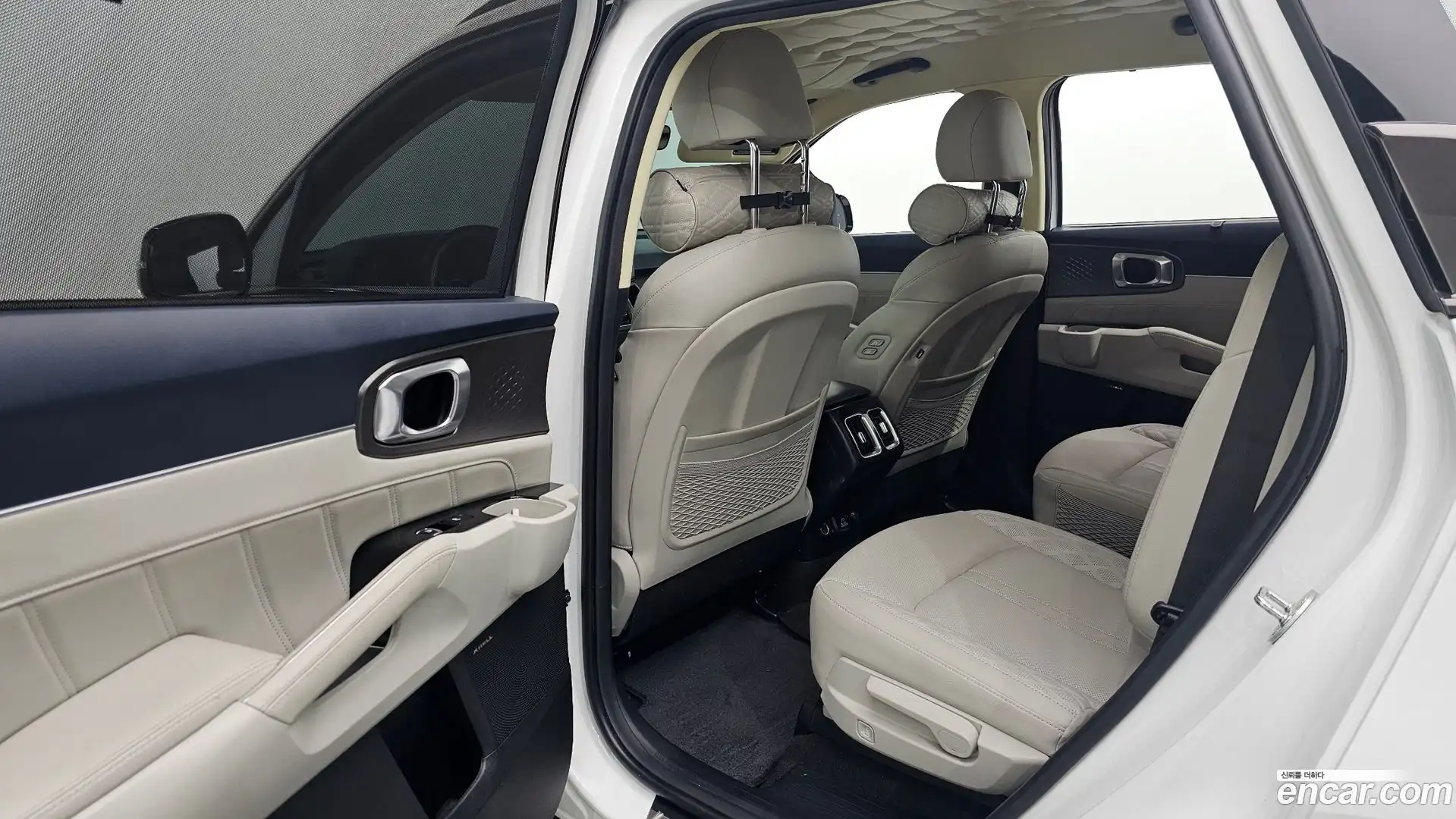 Sorento Kia 2023.6-OPTION-021